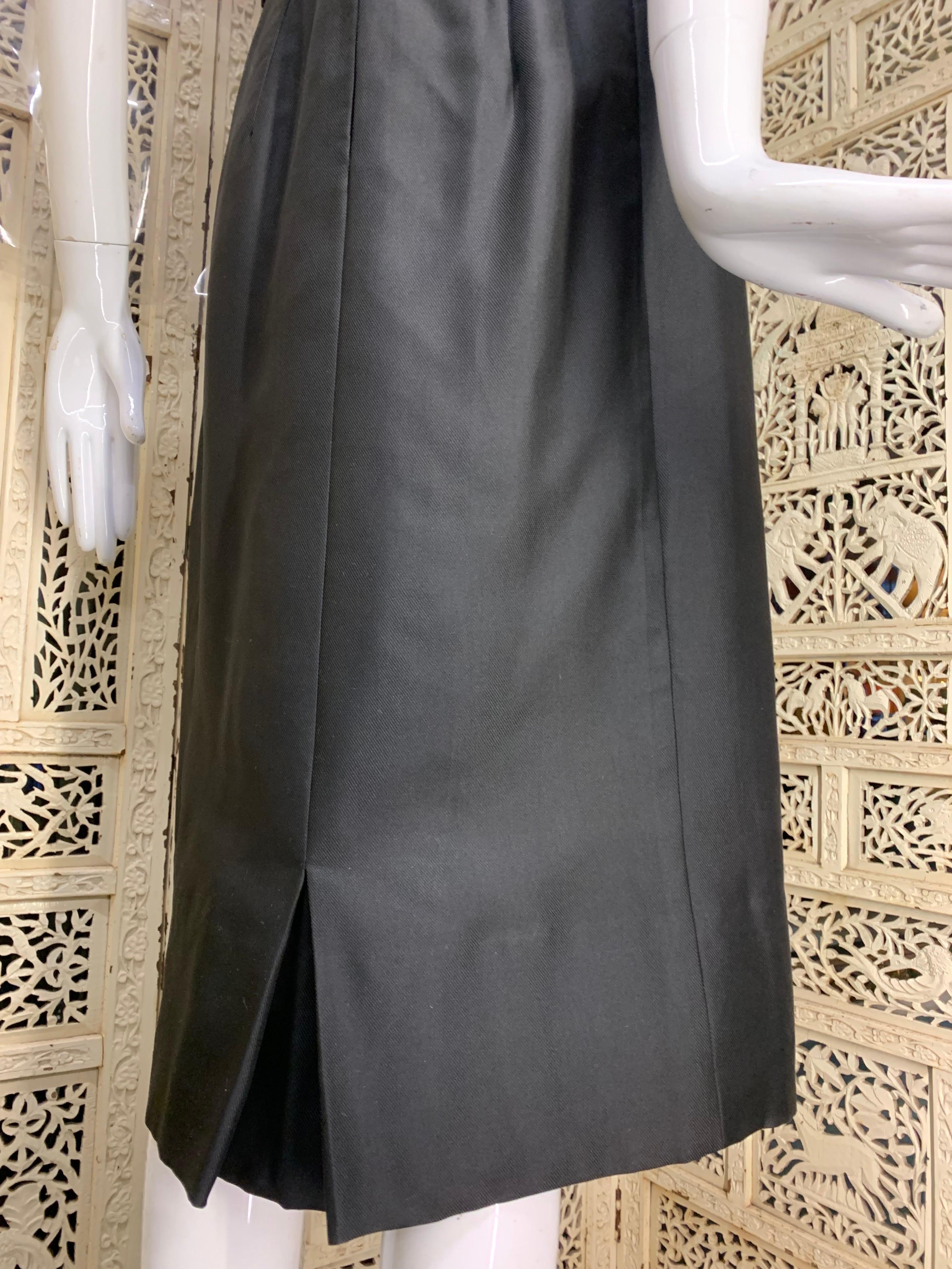 1950er Christian Dior Kleines Schwarzes Kleid mit versteckter Brustlinie und fester Taille  im Angebot 6