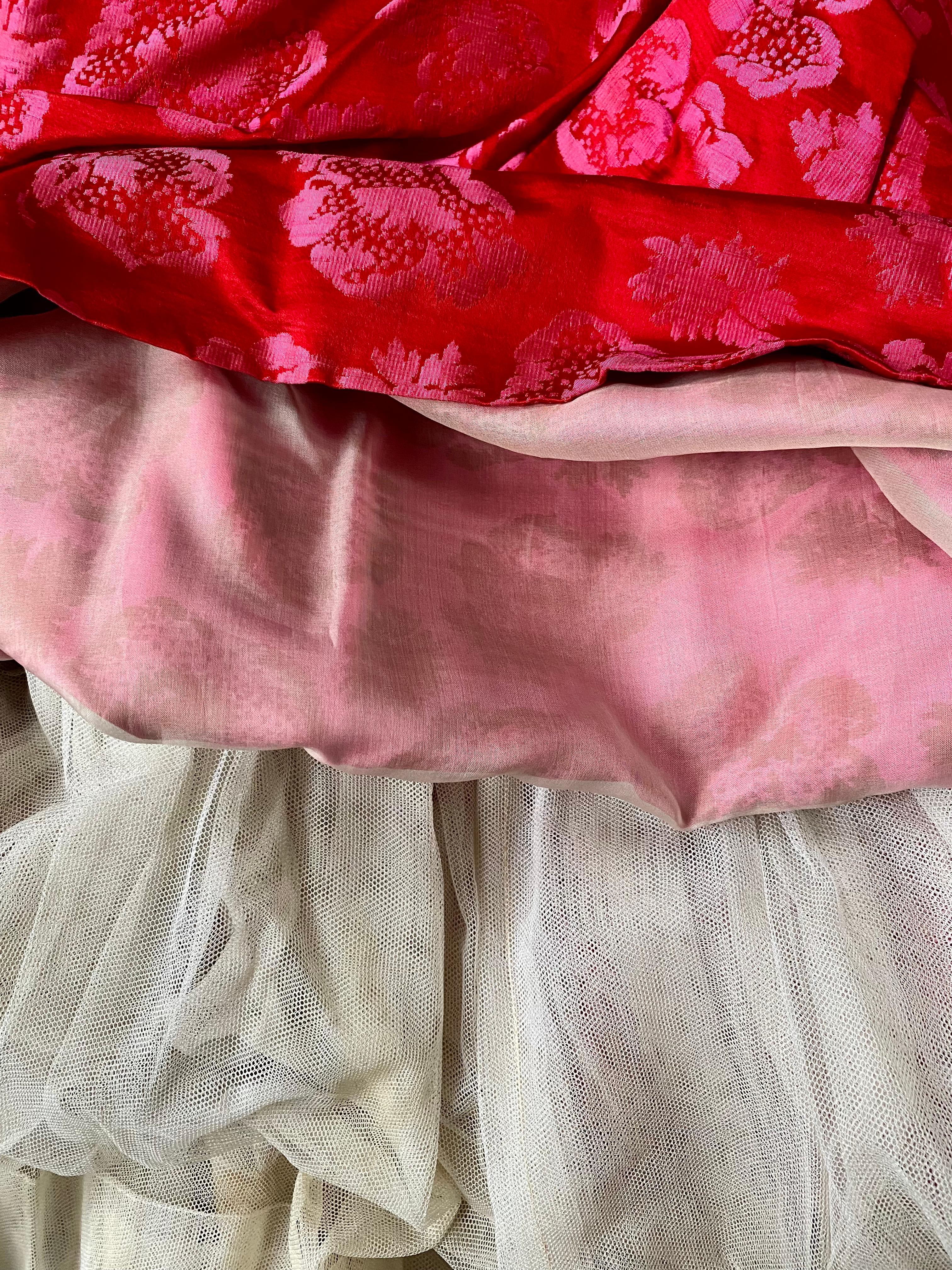 1950s Christian Dior Paris Pink Silk Damask Dress For Sale 3