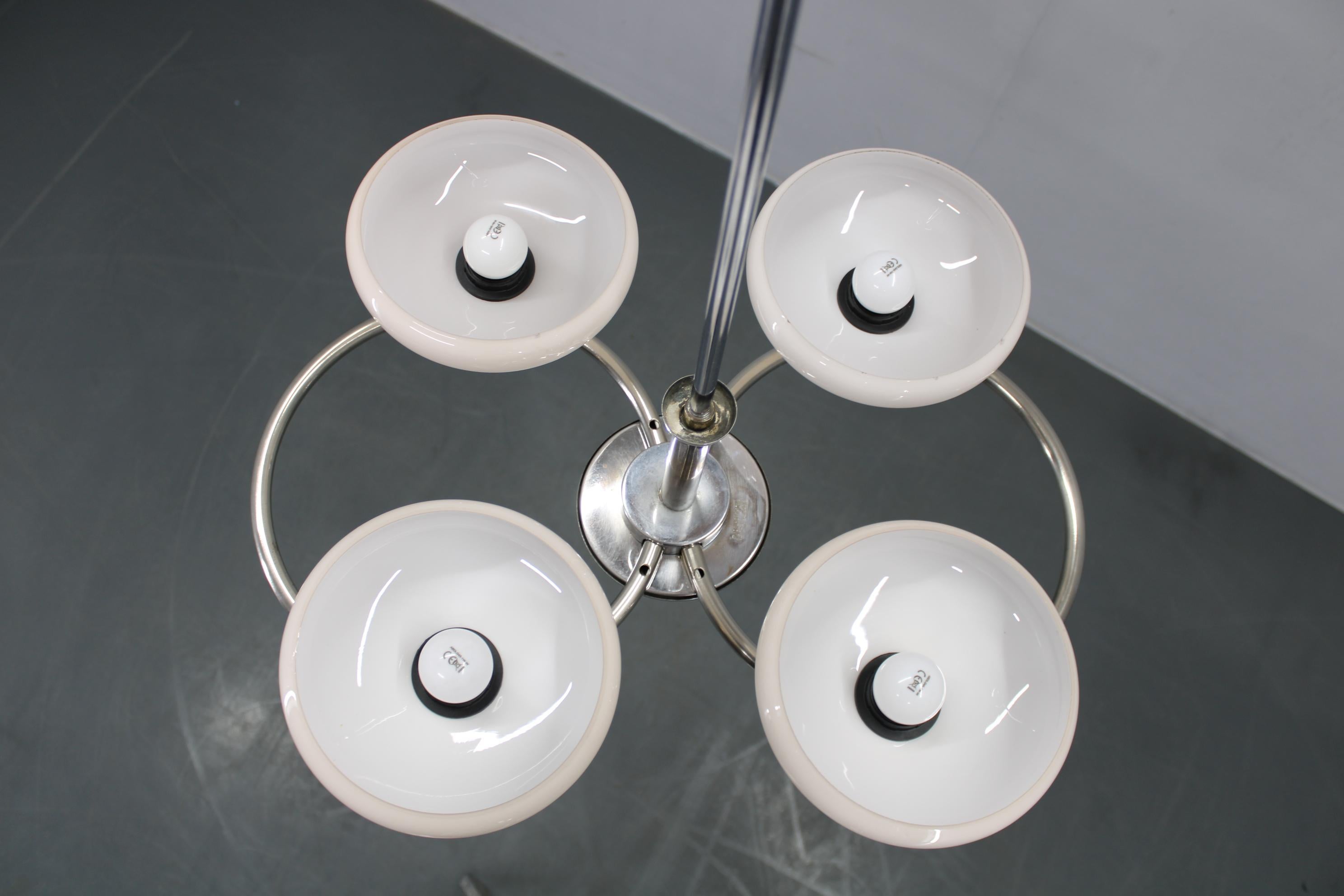 Lampadario in vetro e cromo degli anni '50 di Drukov, Cecoslovacchia in vendita 10
