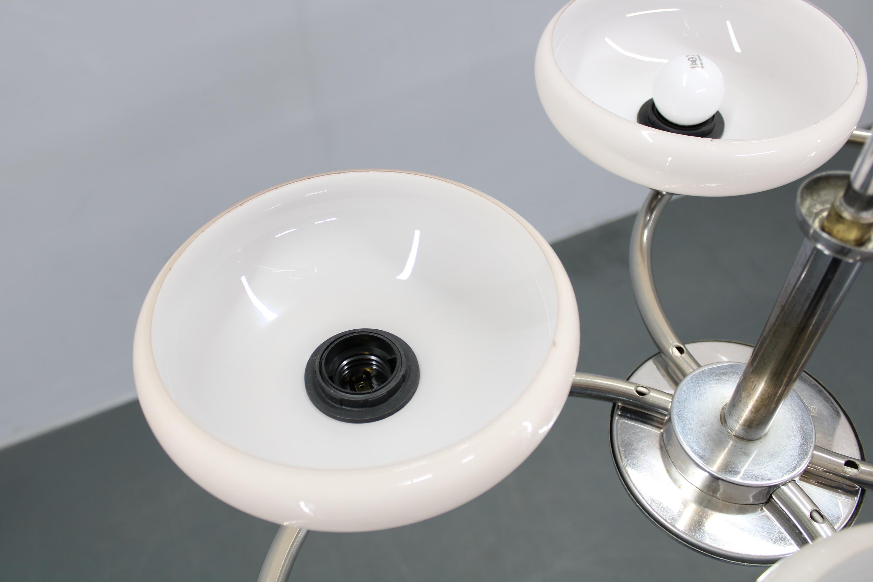 Lampadario in vetro e cromo degli anni '50 di Drukov, Cecoslovacchia in vendita 11