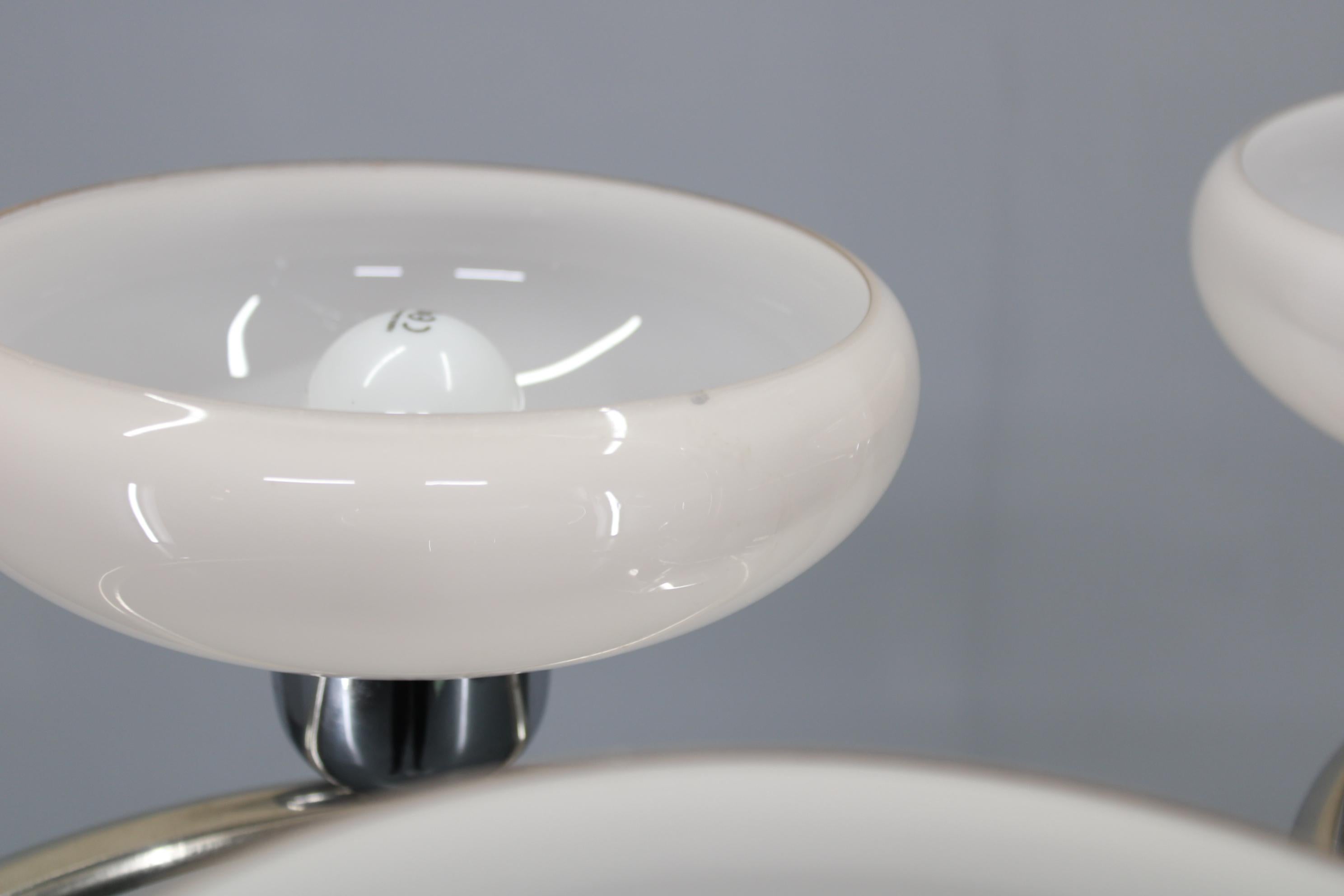Lampadario in vetro e cromo degli anni '50 di Drukov, Cecoslovacchia in vendita 2