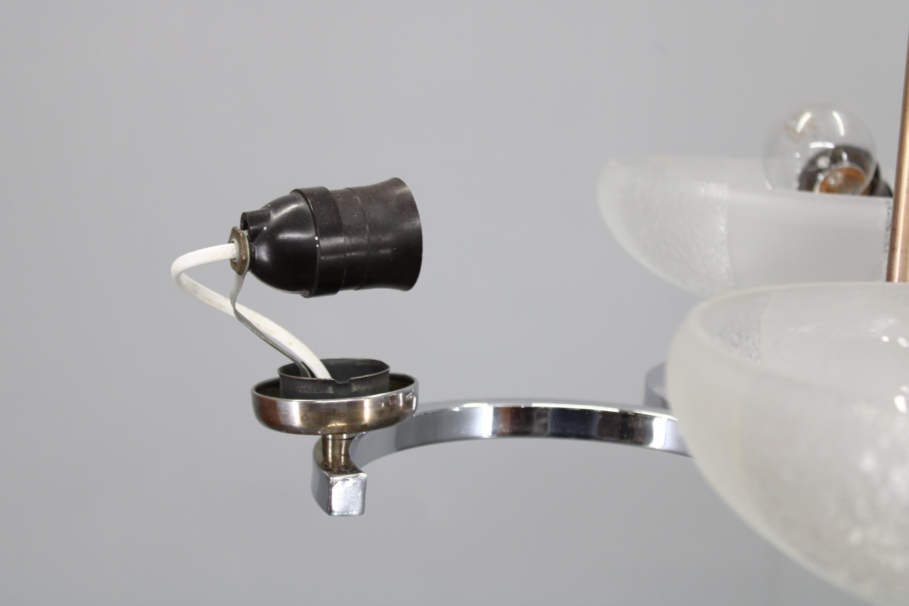 Lampadario in vetro e cromo degli anni '50 di Napako, Cecoslovacchia in vendita 6