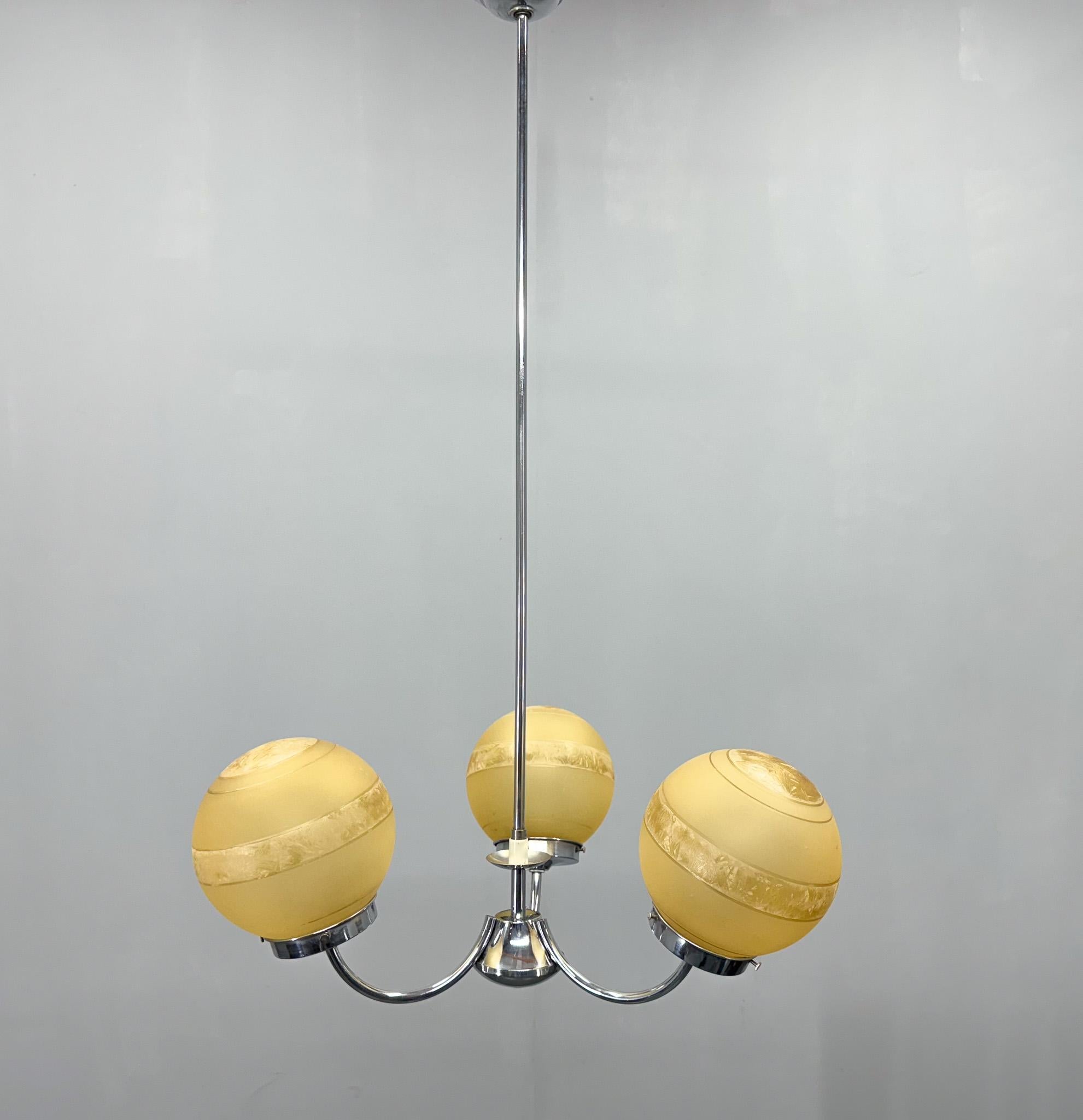 1950s Chrome & Frosted Glass Chandelier In Good Condition For Sale In Praha, CZ