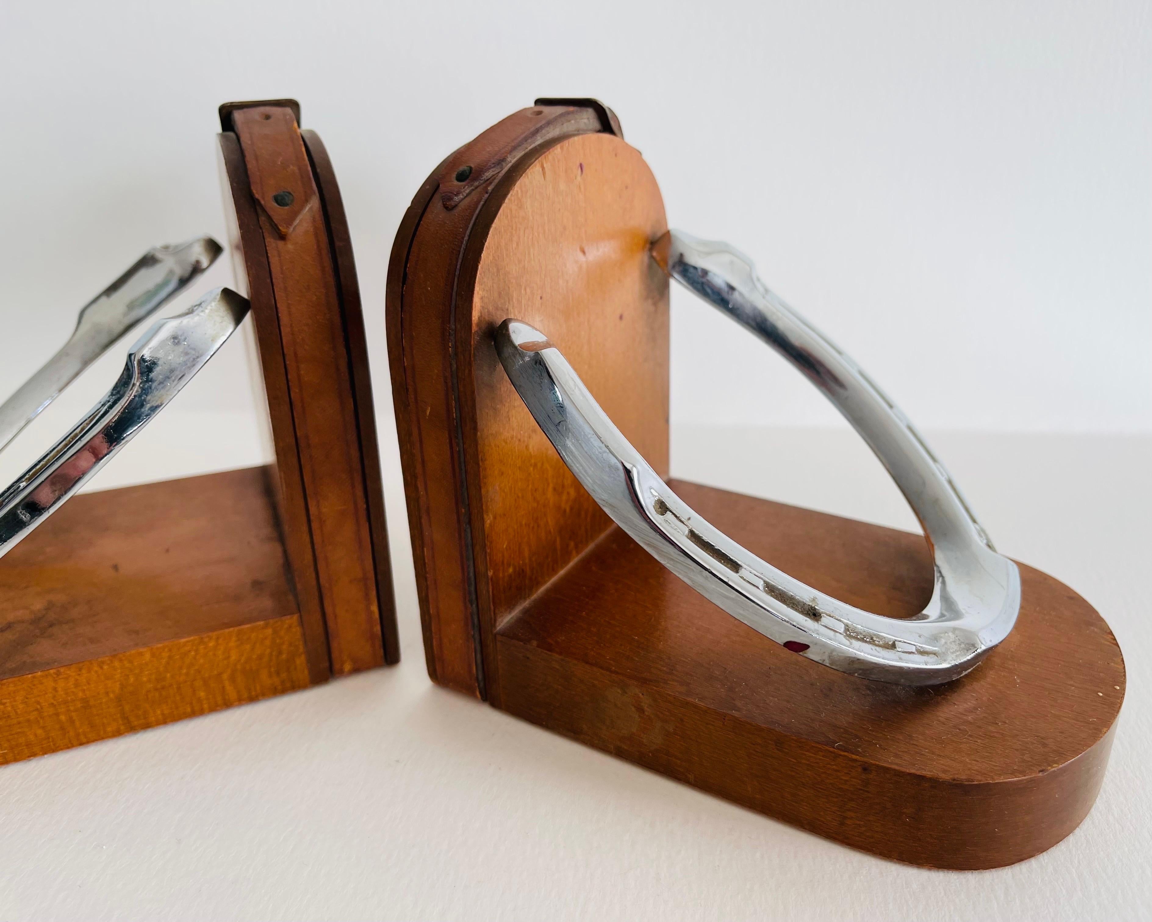 1950s Chrome Horseshoe Bookends, Pair In Good Condition For Sale In Amherst, NH