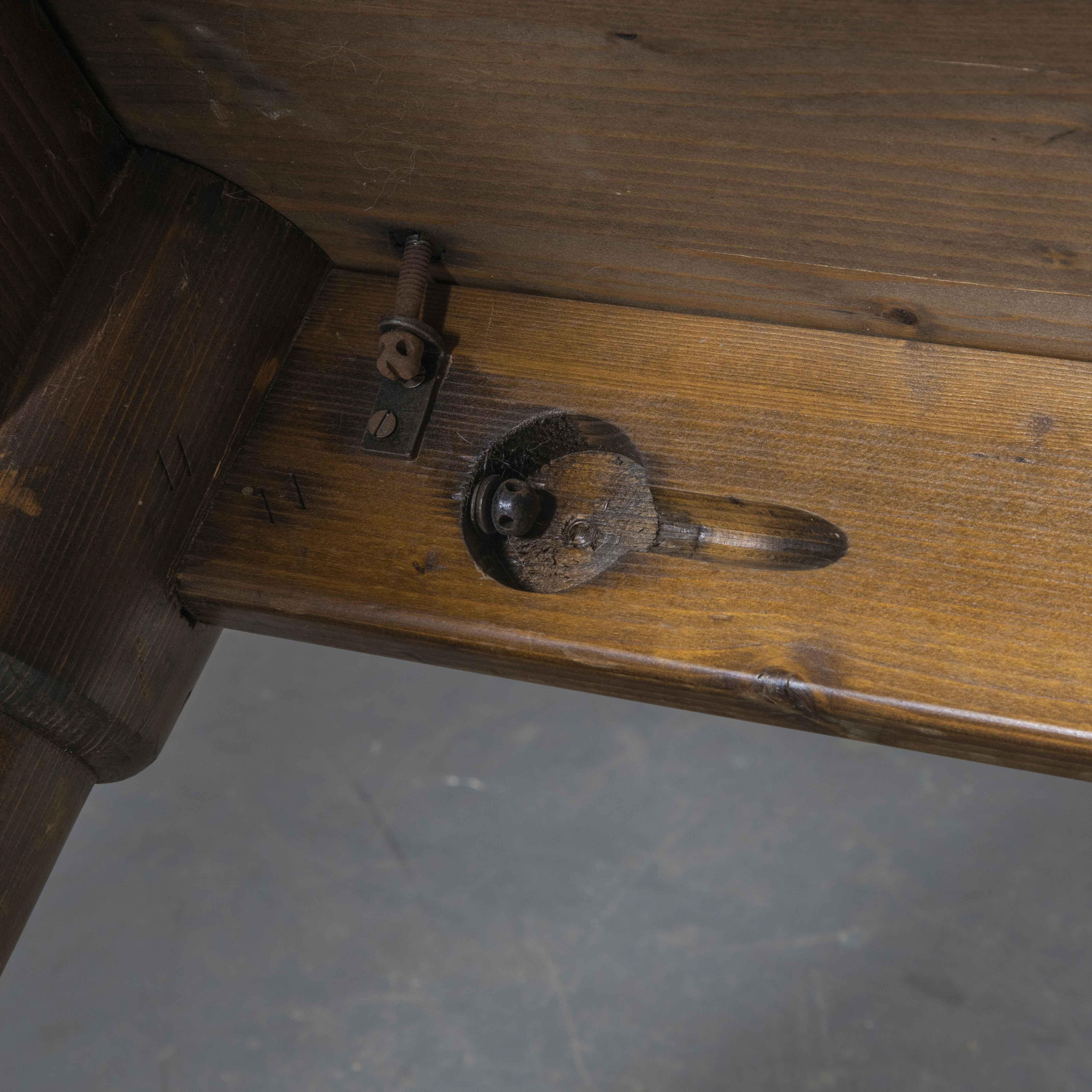 1950’s Chunky French tavern table – rectangular dining table

1950’s Chunky French tavern table ? rectangular dining table. This is a strong and heavy tavern table that was built to last. The legs have a heavy gun barrel shape that tapers