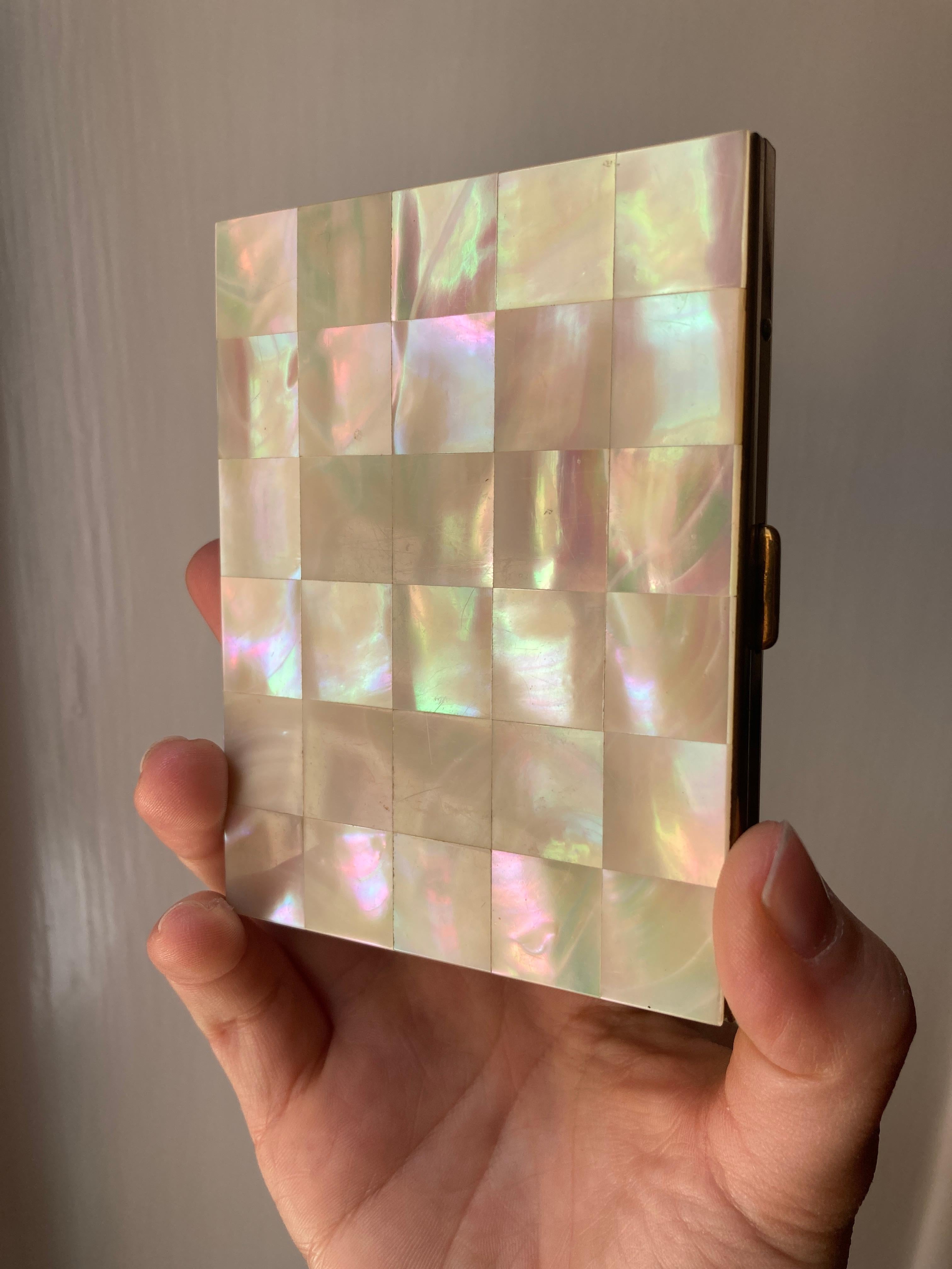 1950s Cigarette Case Mother Of Pearl Cover 18K Gold plated For Sale 6