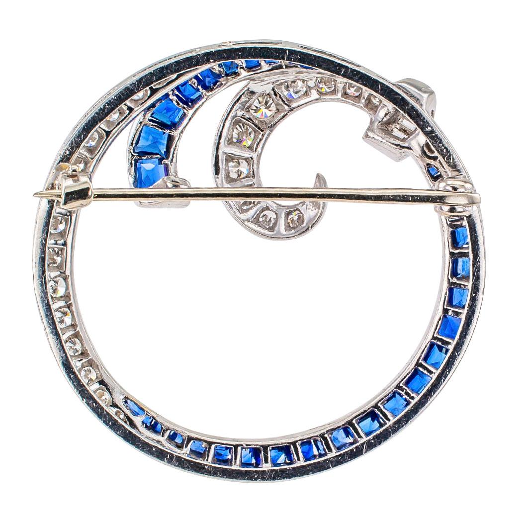 1950s Circle Sapphire Diamond Platinum Brooch In Excellent Condition In Los Angeles, CA