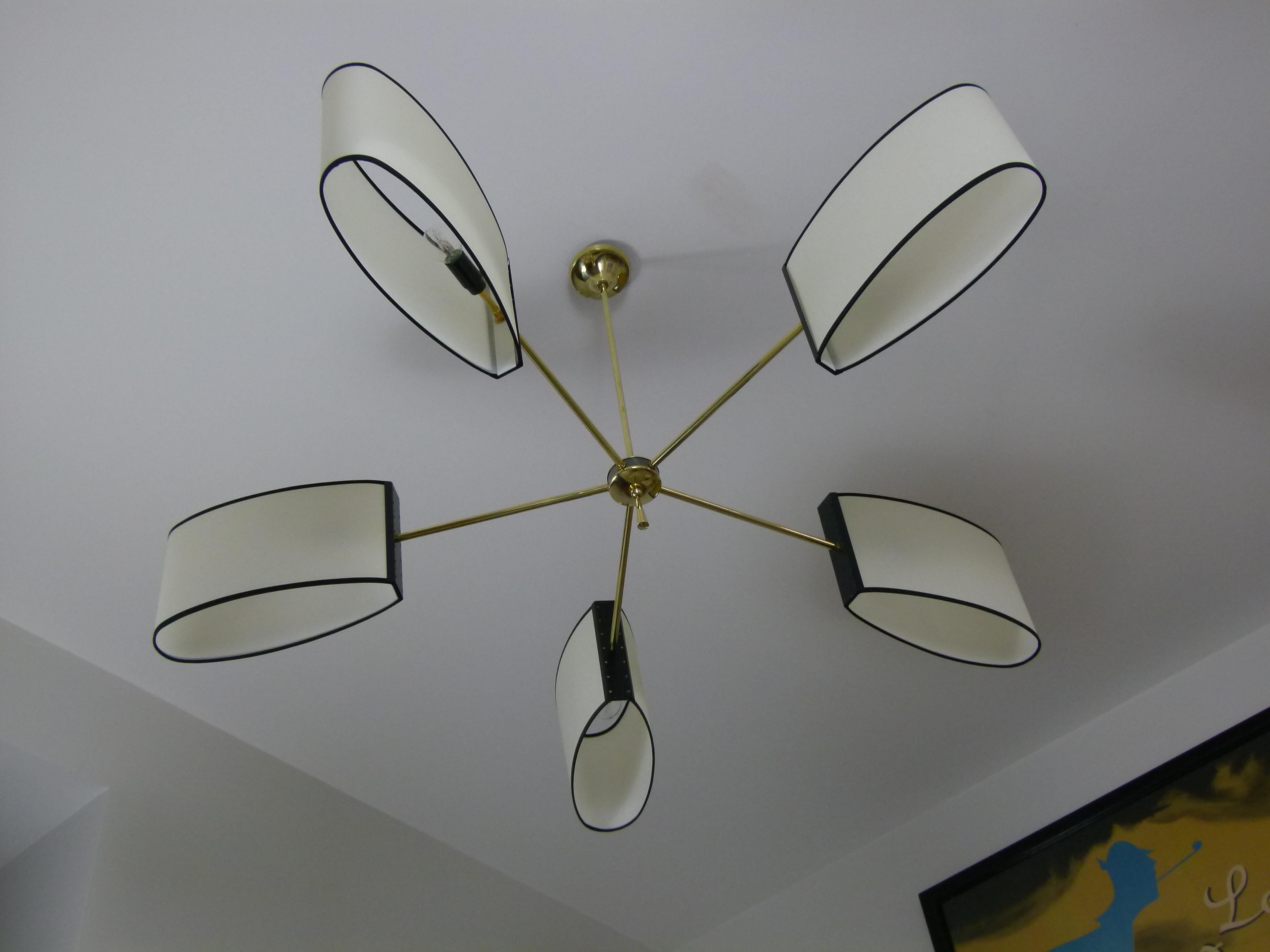 20th Century 1950s Circular chandelier with Five Arms of Light by Maison Lunel