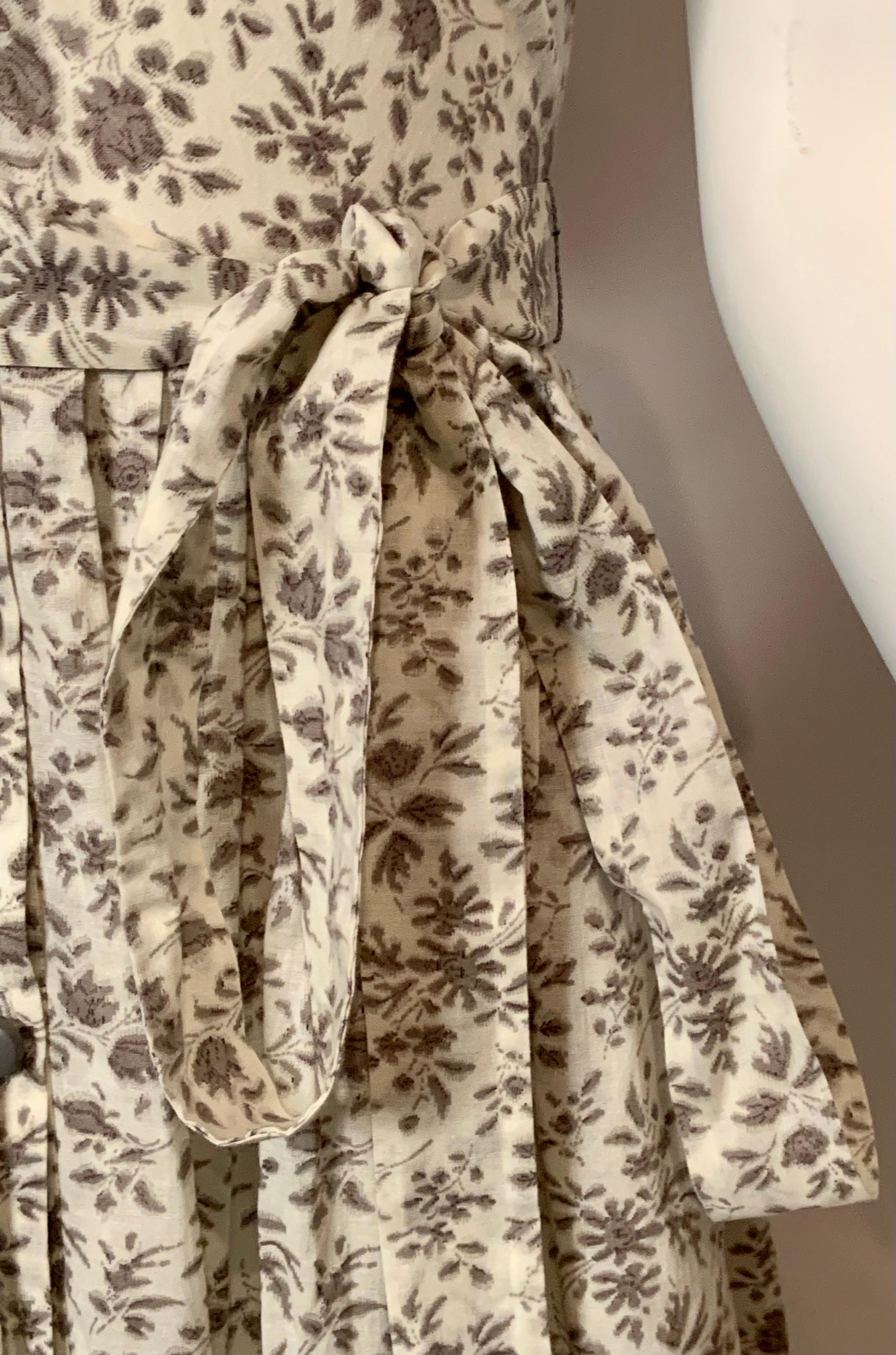 1950's Claire McCardell Grey and White Floral Cotton Print Shirtwaist Dress In Excellent Condition In New Hope, PA