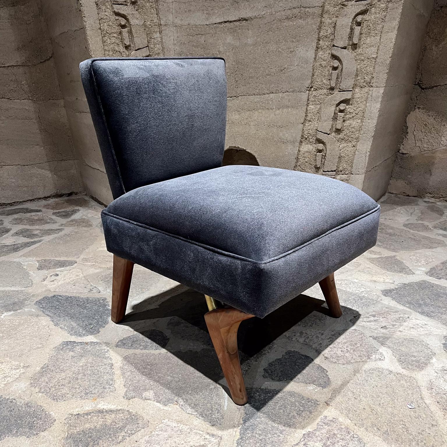 Grauer Sessel ohne Armlehne im Clara Porset-Stil, Mexiko-Stadt, 1950er Jahre (Moderne der Mitte des Jahrhunderts) im Angebot