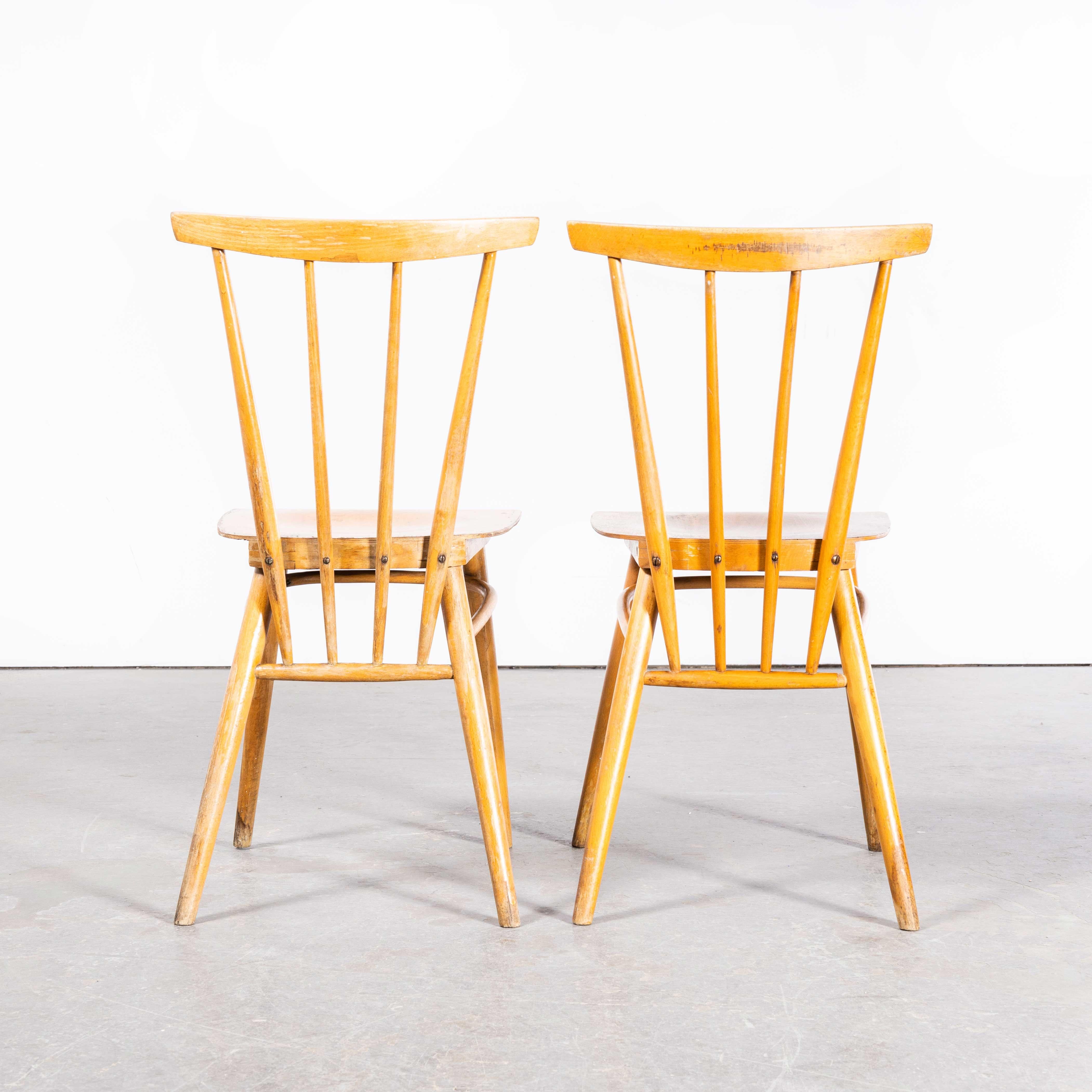 1950s Classic Elegant Stickback Dining Chairs by Ton - Pair In Good Condition For Sale In Hook, Hampshire