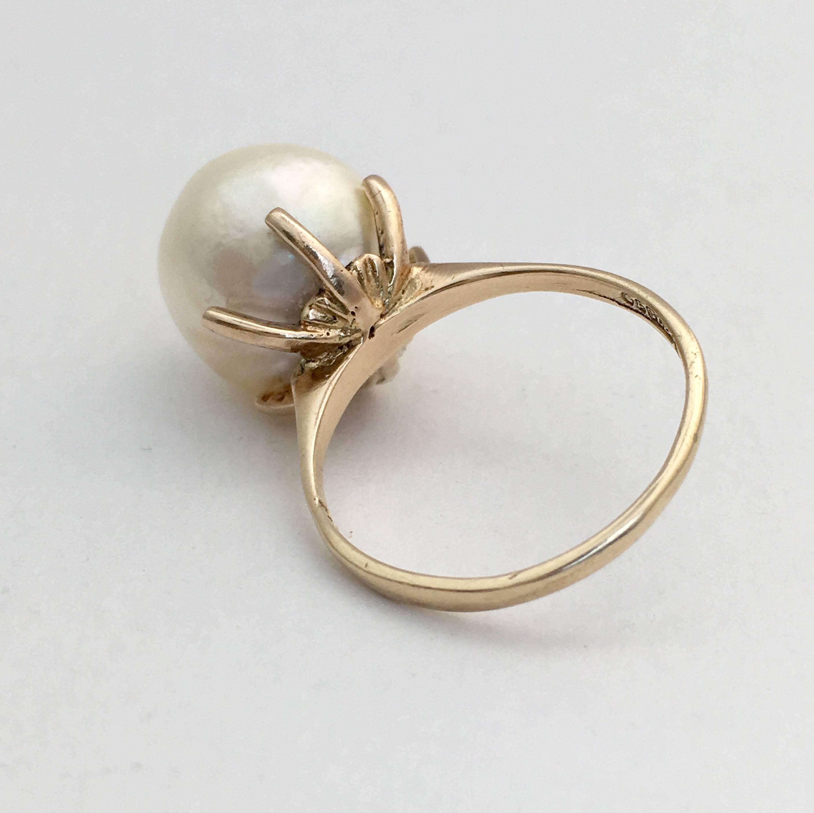1950s Cocktail Ring Large Baroque Pearl English Midcentury Gold Vintage Jewelry For Sale 1