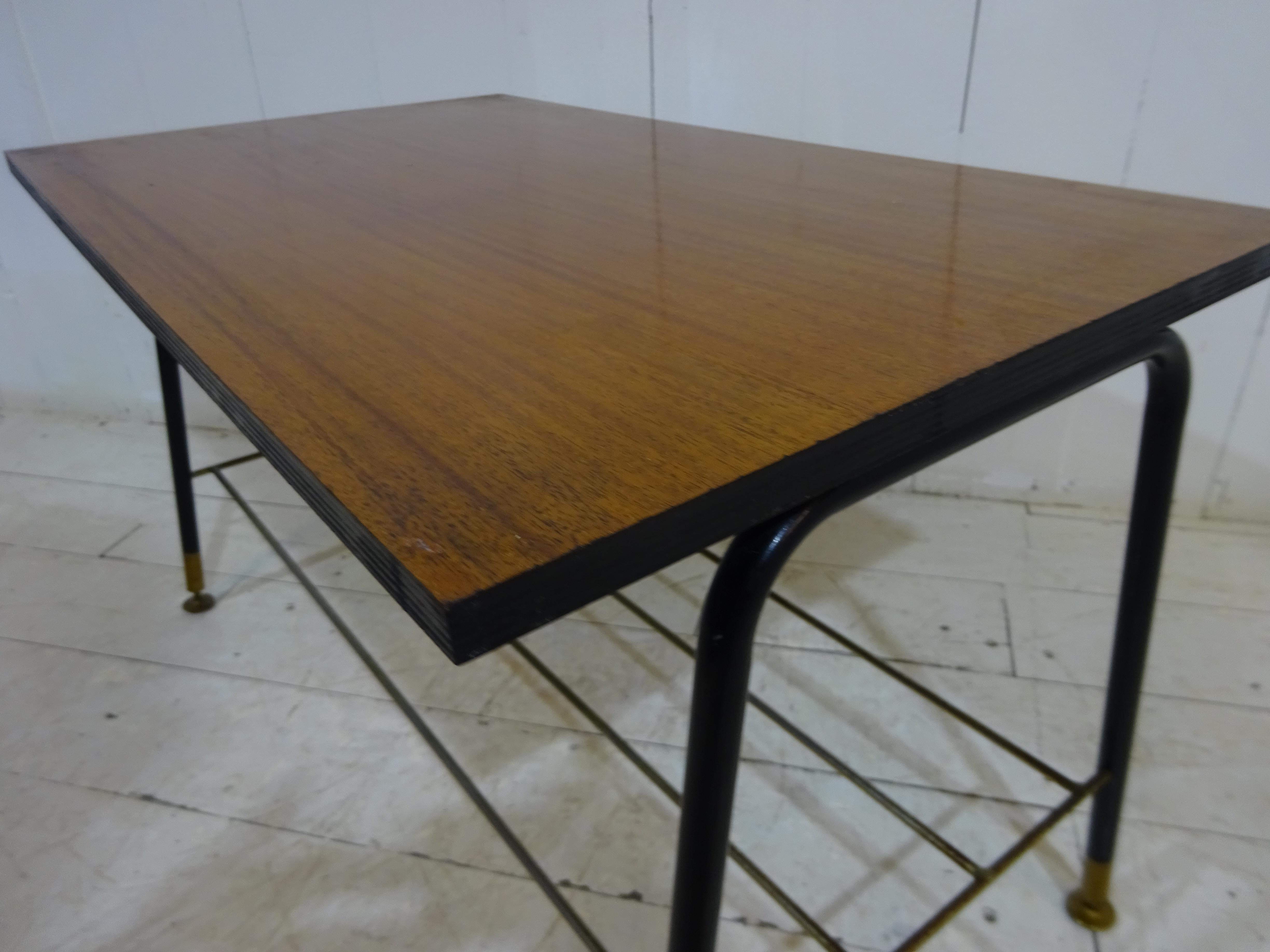 1950's Coffee Table In Good Condition For Sale In Tarleton, GB