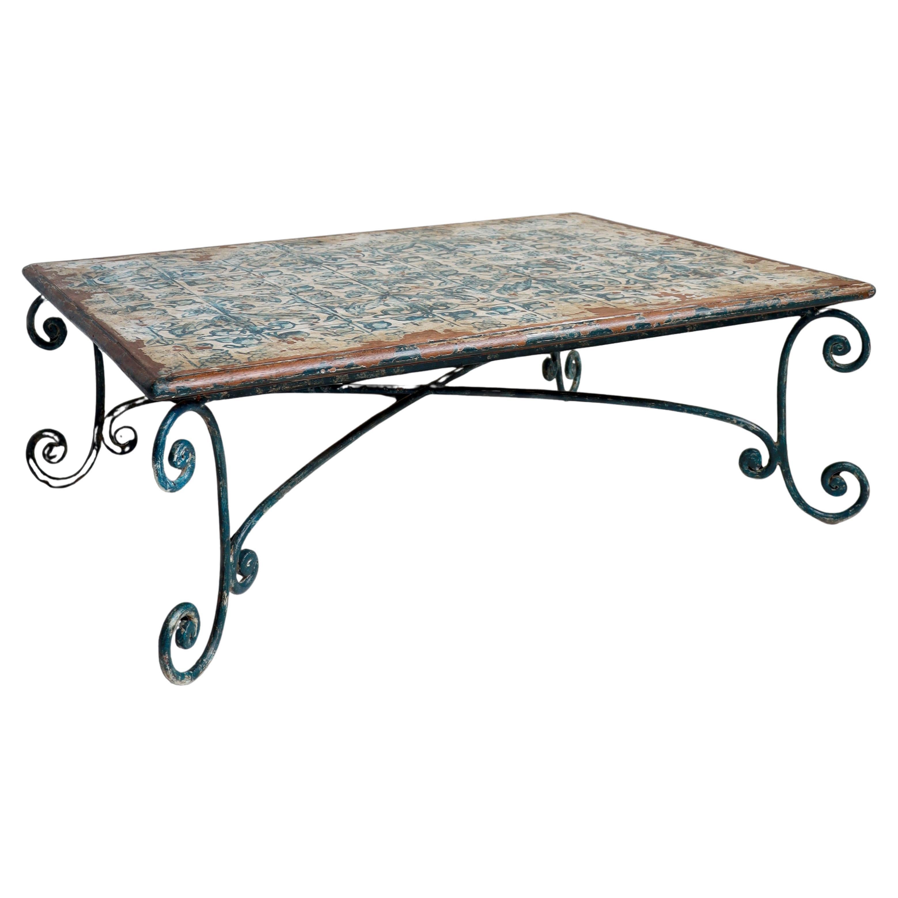 Table basse des années 1950 avec motifs de carreaux azulejos peints