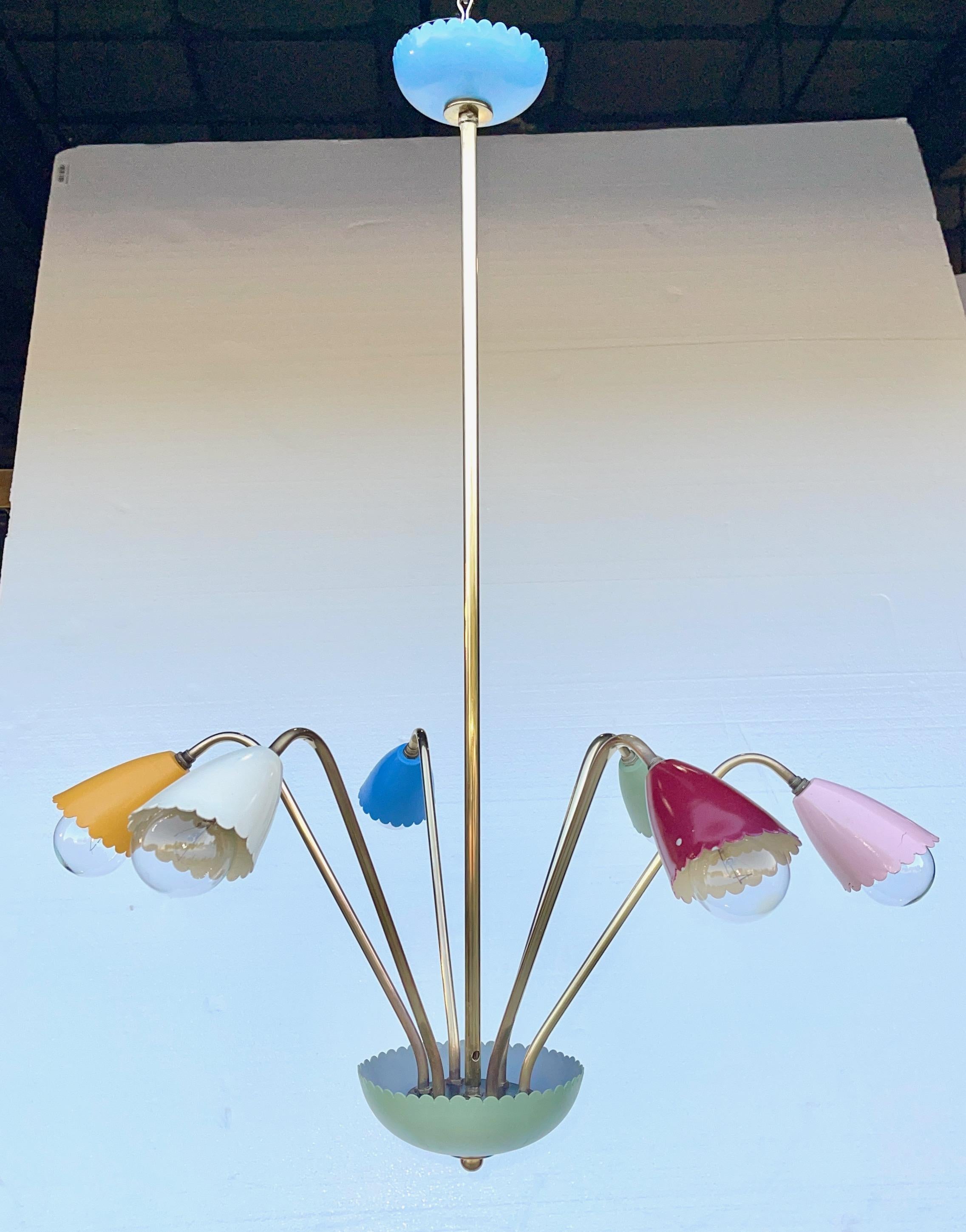 Mid-Century moderno Lampadario botanico italiano colorato degli anni 50 in vendita