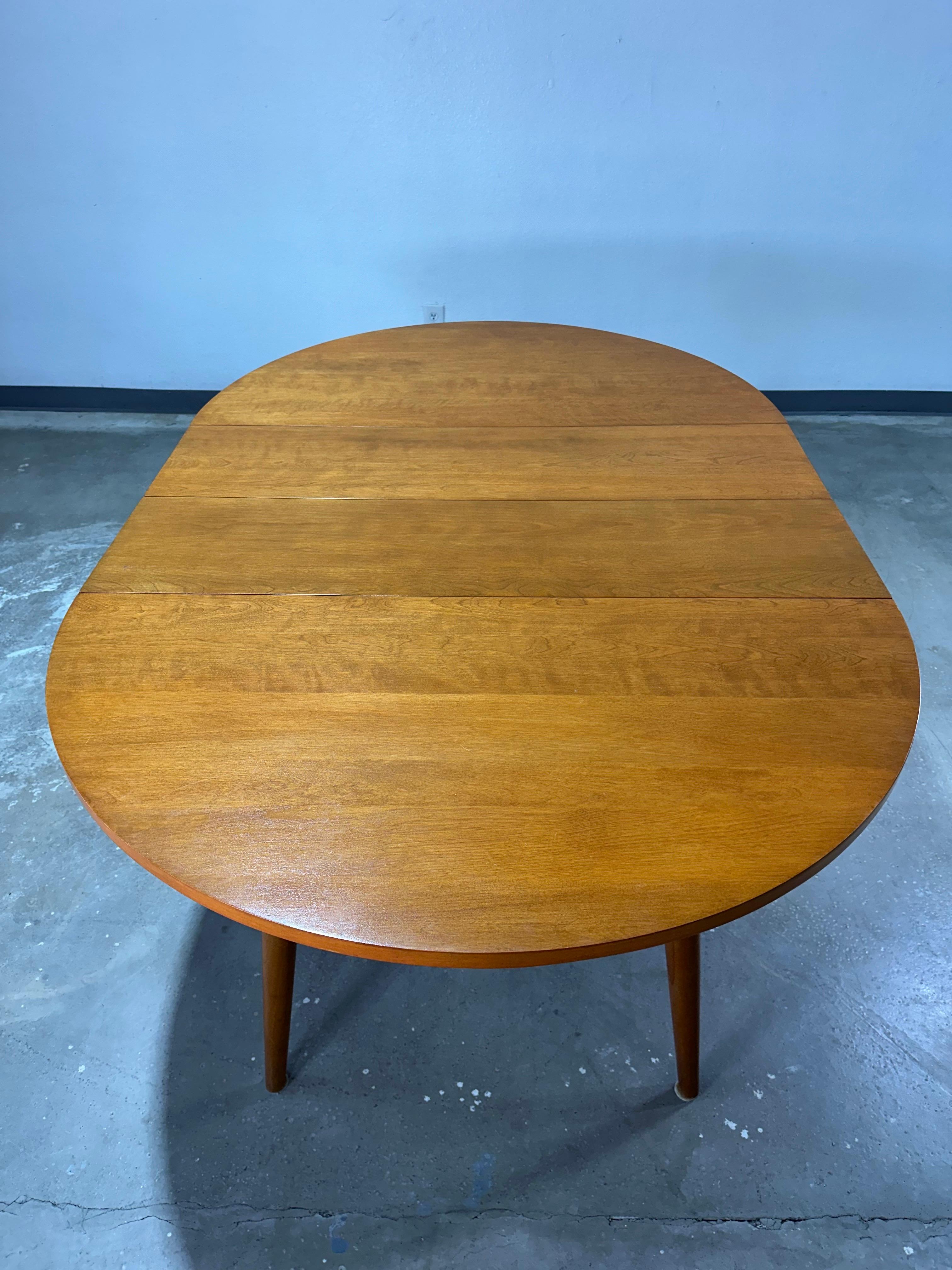 20th Century 1950’s Conant Ball Modernmates Mid Century Dining Set. Table, 2 leaves, 4 Chairs