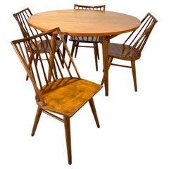 Set da pranzo del 1950 Conant Ball Modernmates Mid Century. Tavolo, 2 ante, 4 sedie