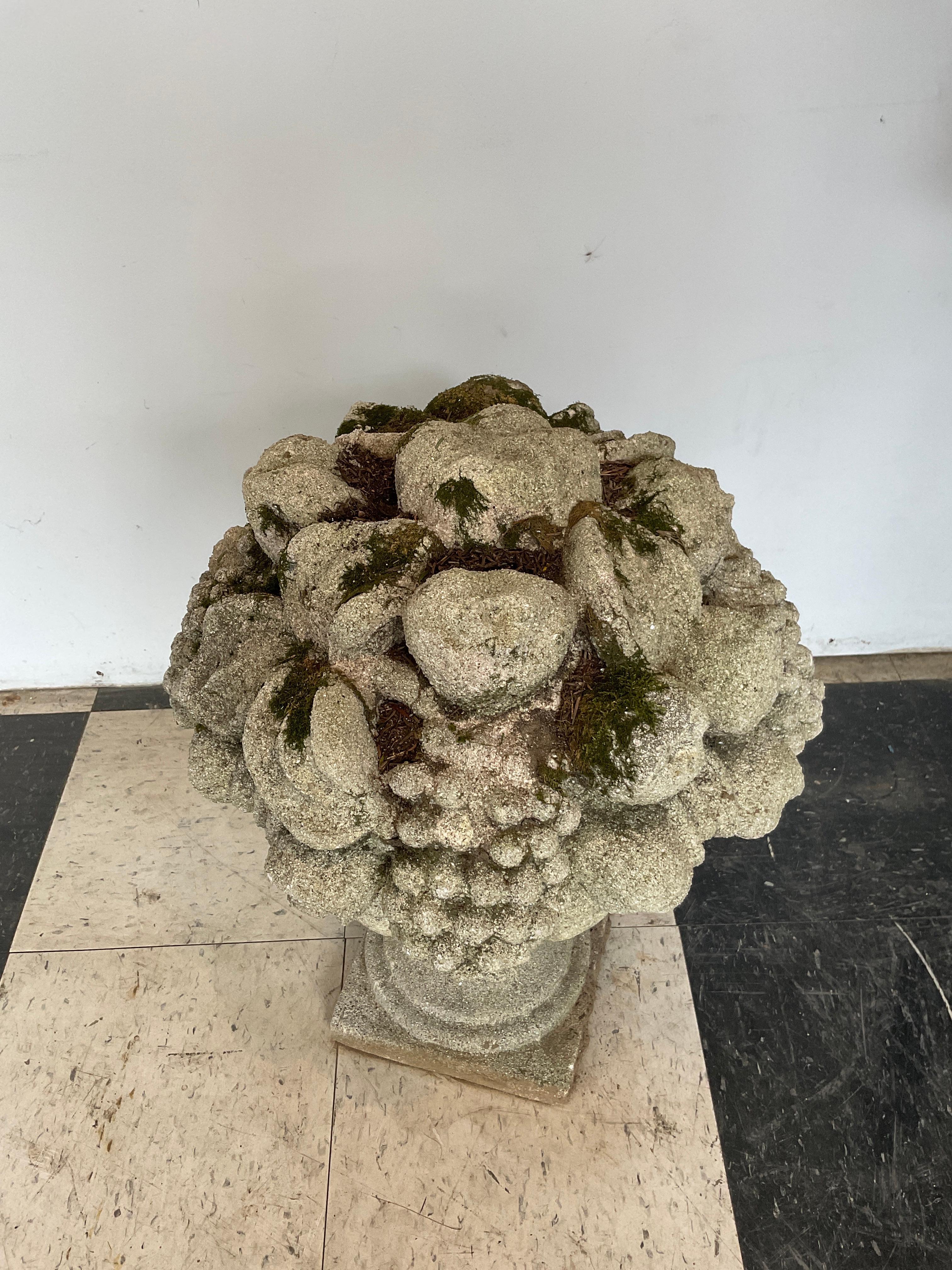 1950s Concrete Urn with Fruit In Good Condition In Tarrytown, NY
