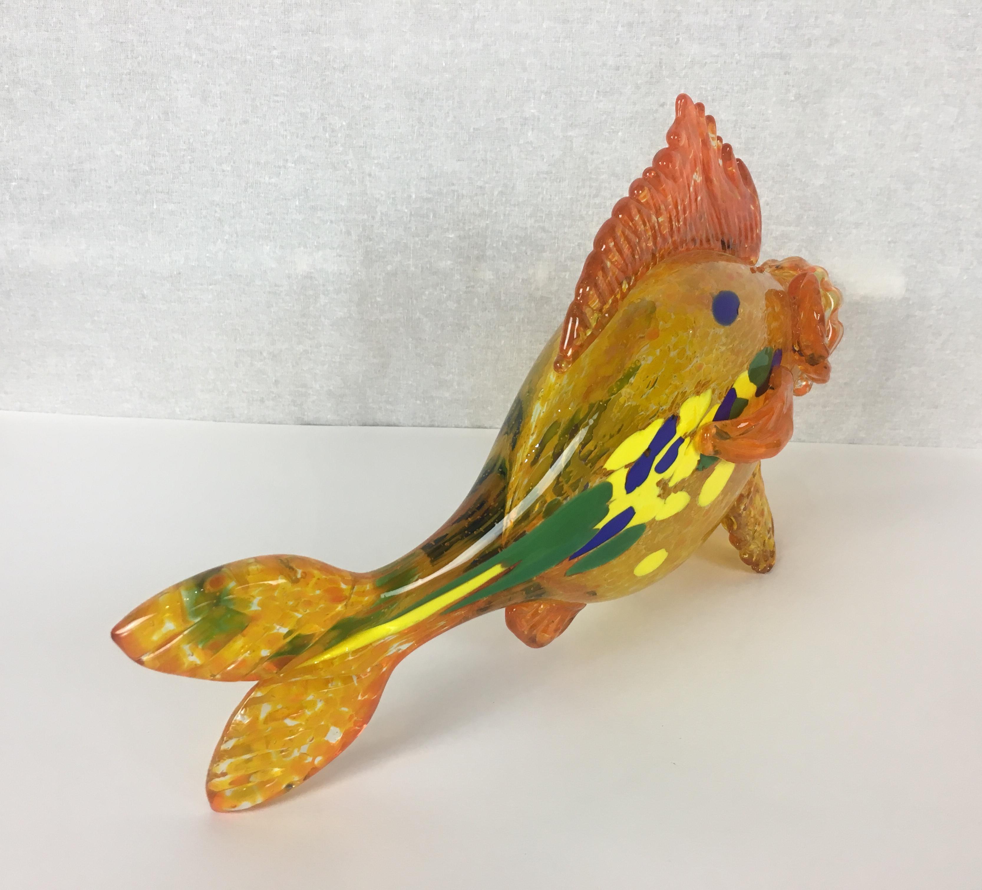 Murano Flecked Art Glass Fish, circa 1950s In Good Condition For Sale In Miami, FL
