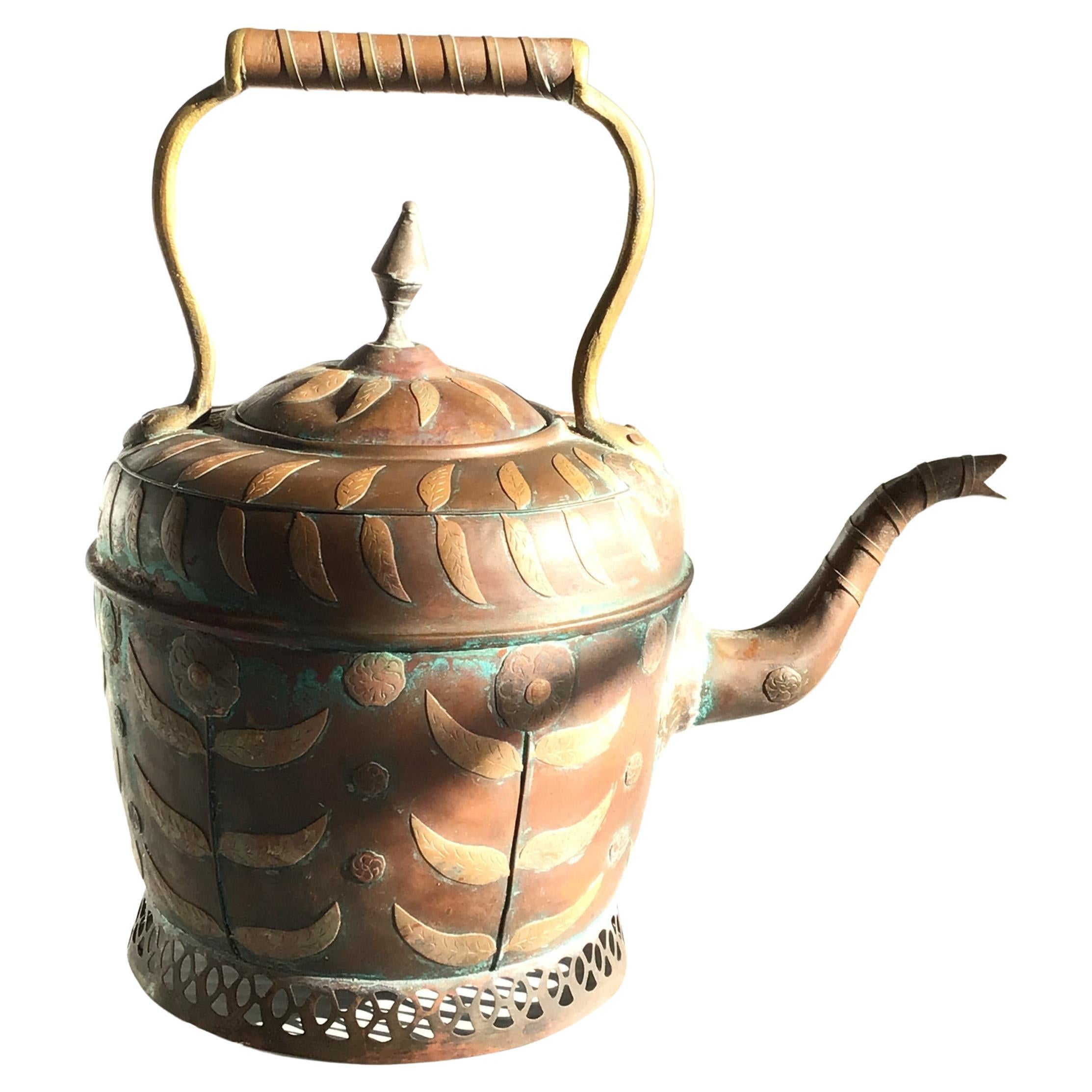Teiera in rame e ottone del 1950 con dettagli dipinti