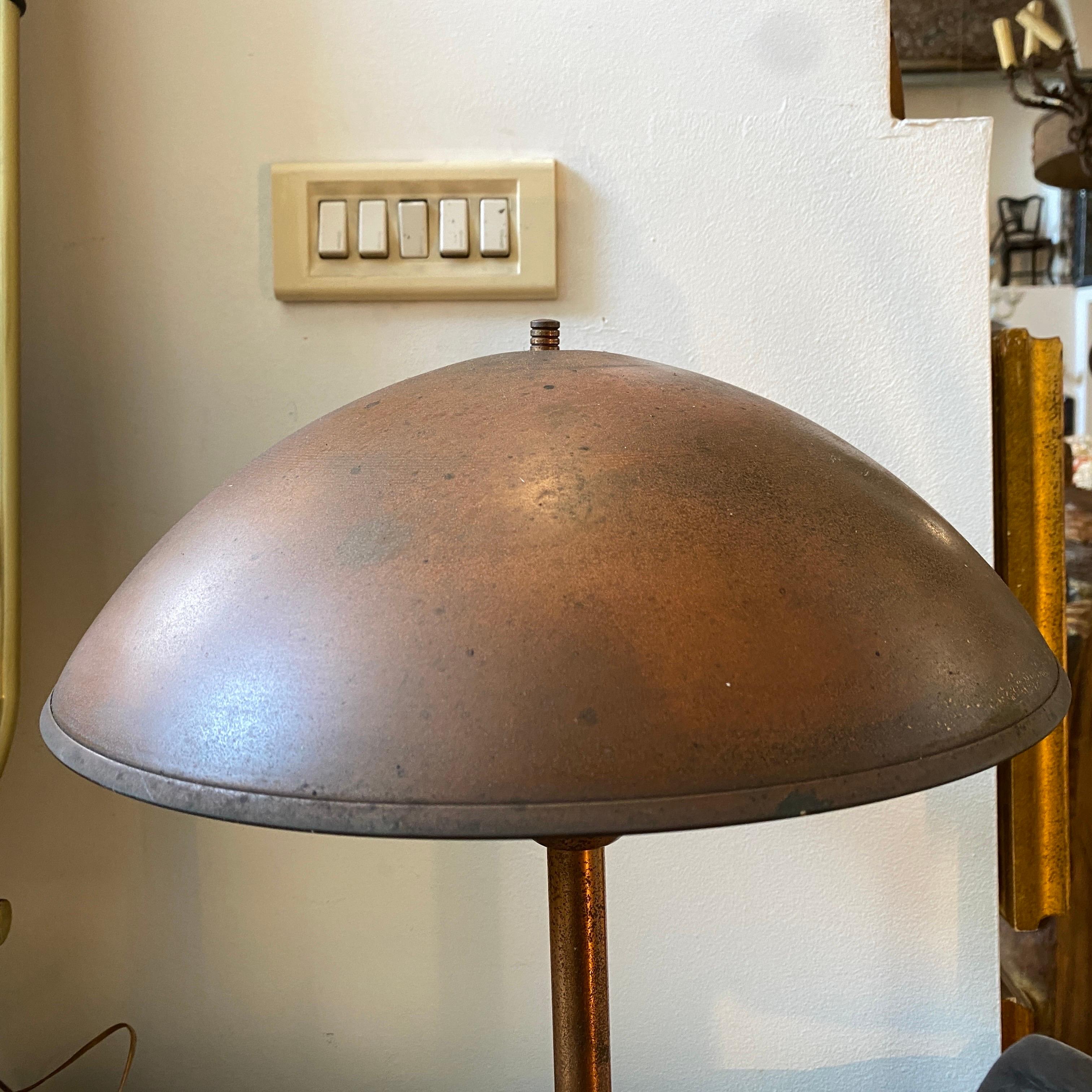 1950s Copper and Wood Industrial Italian Table Lamp For Sale 5