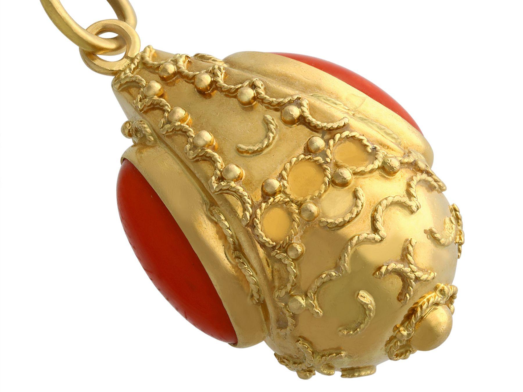 Cabochon 1950s Coral and Yellow Gold Pendant