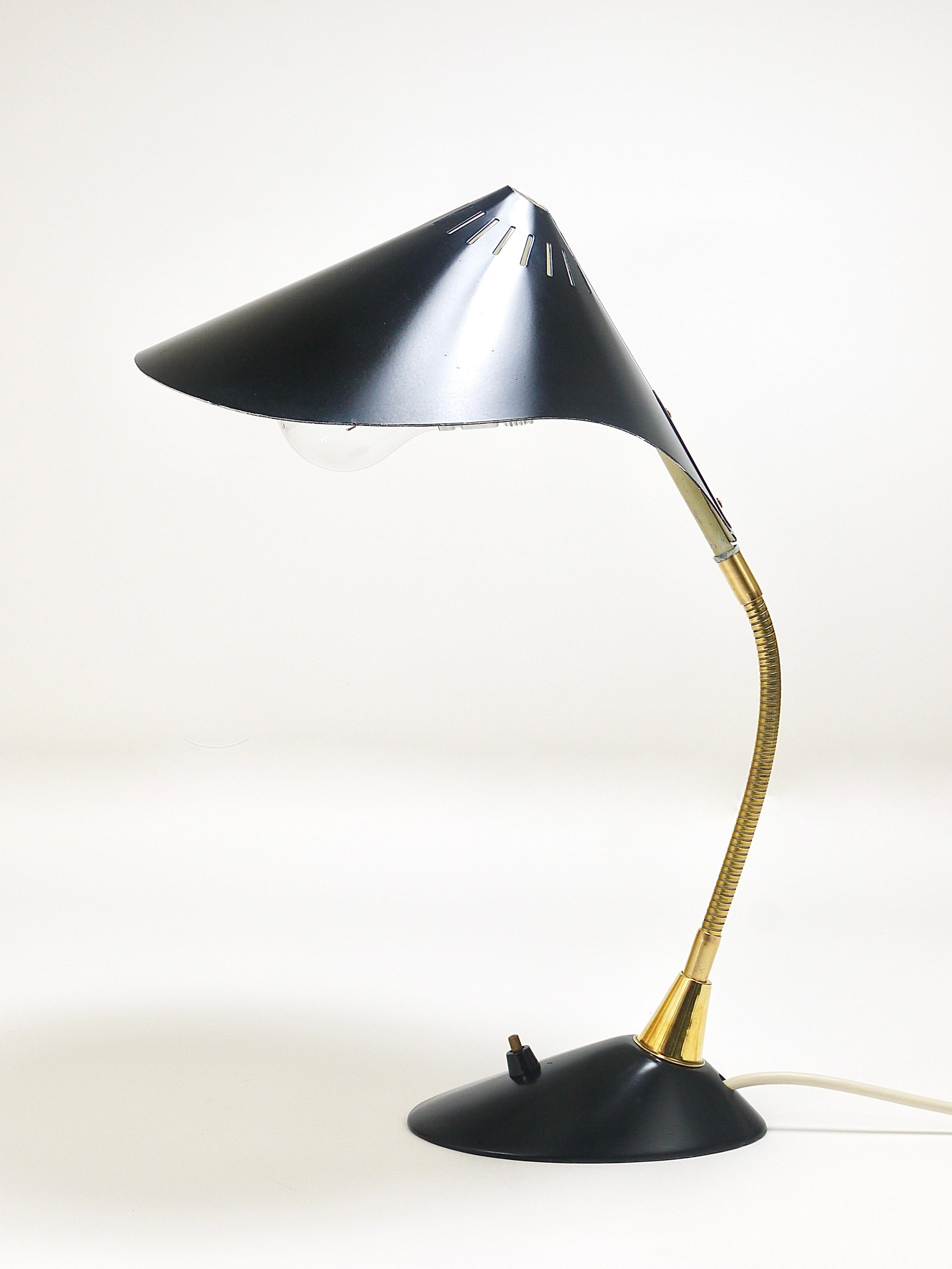 1950s Cosack Cobra Black Mid-Century Brass Desk or Table Lamp, Stilnovo Style For Sale 12