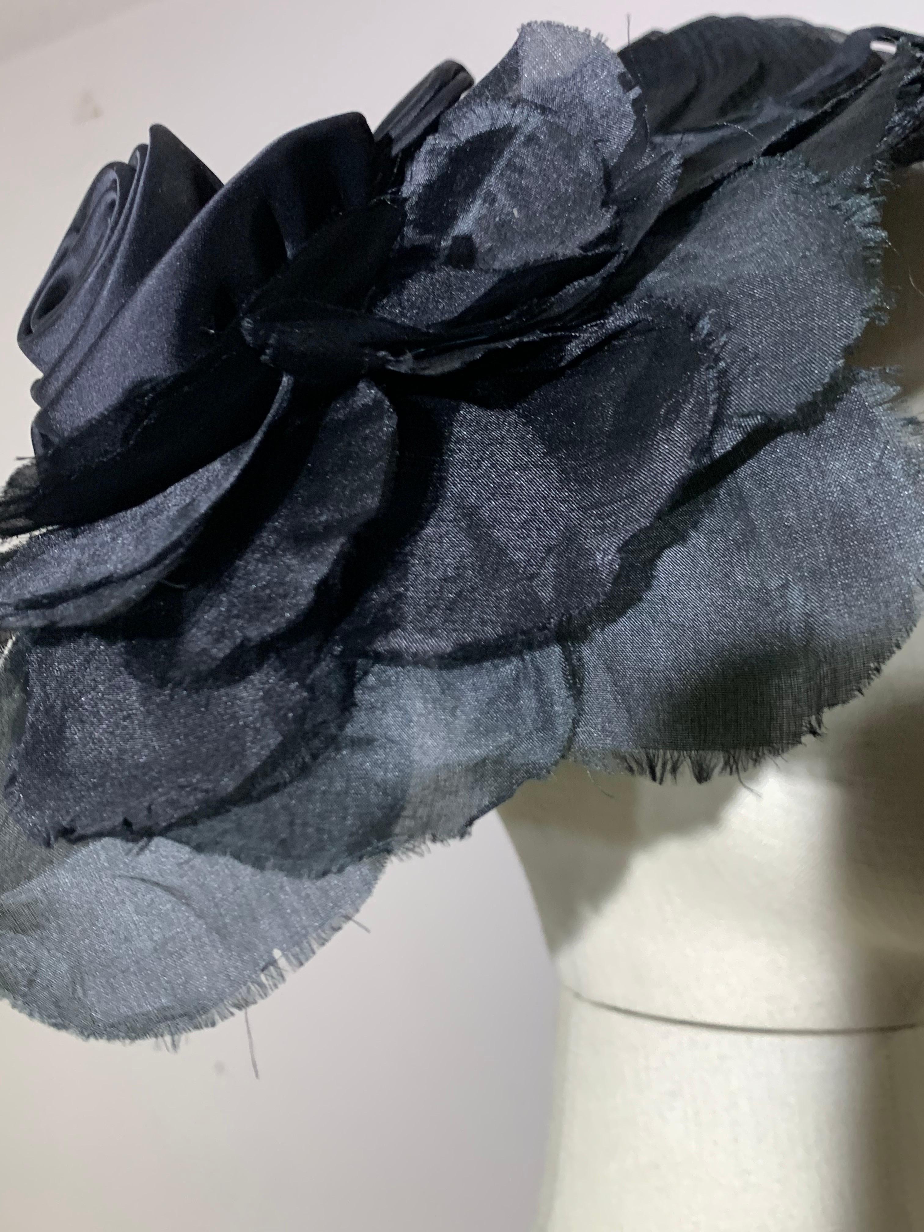 Noir 1950s Couture Replica of Paris Black Horsehair Braid Swirl Platter Hat w Flower en vente