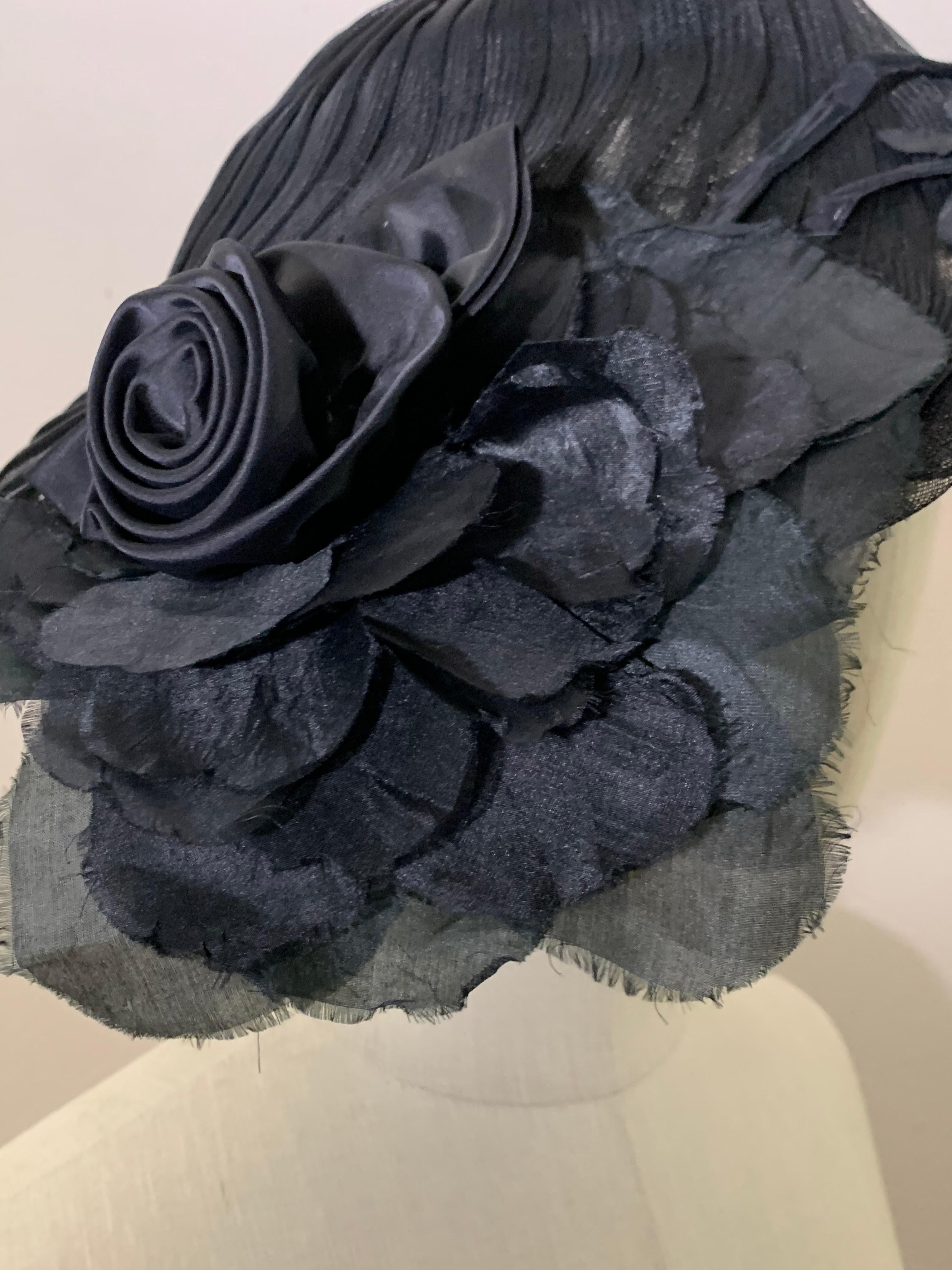 1950s Couture Replica of Paris Black Horsehair Braid Swirl Platter Hat w Flower Excellent état - En vente à Gresham, OR