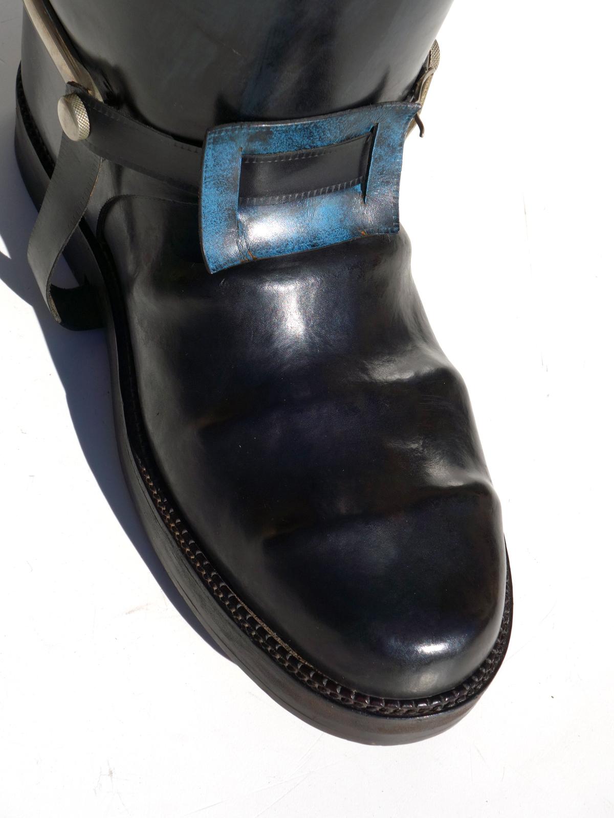 1950s Cowboy Boots Leather Umbrella Stand In Excellent Condition For Sale In Brescia, IT
