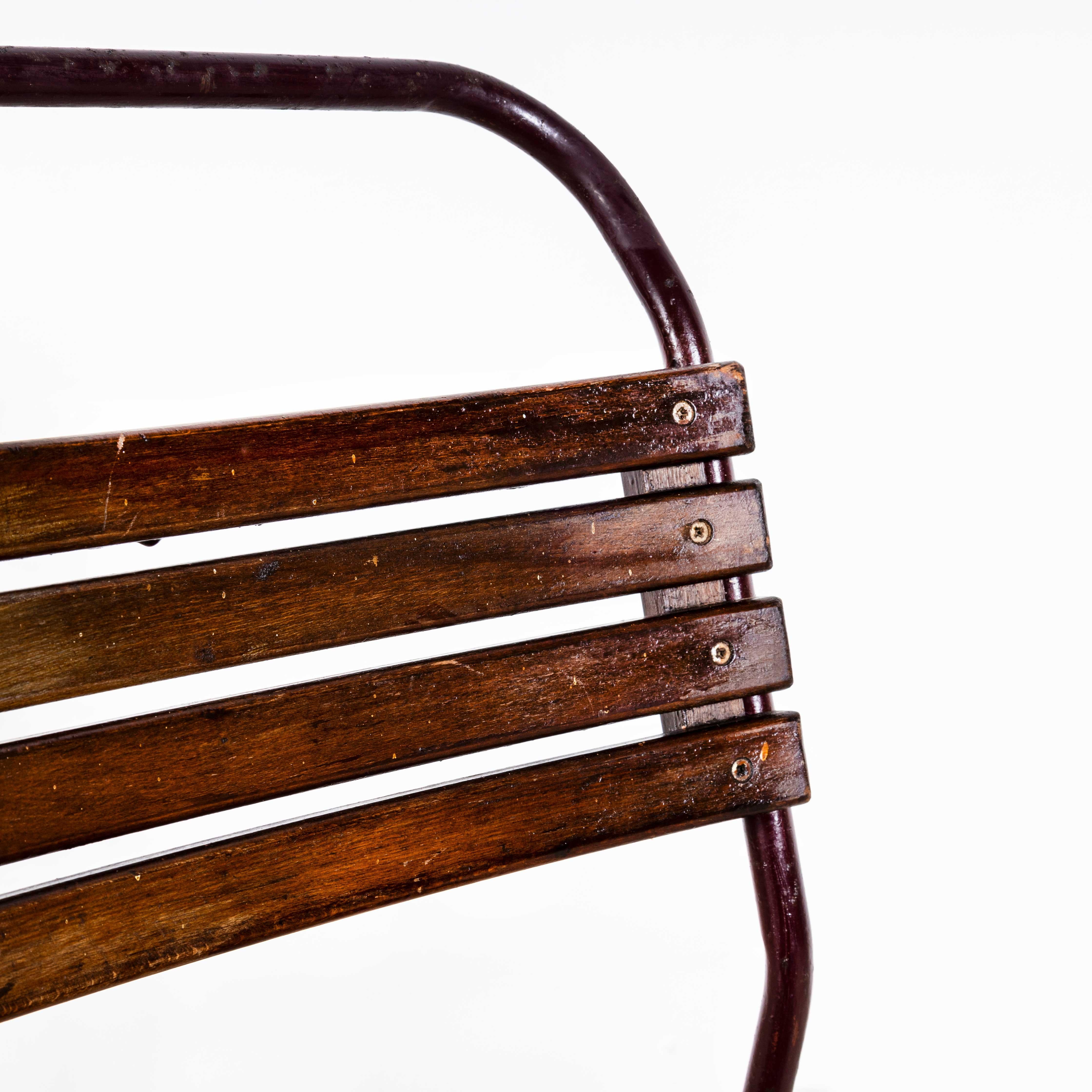 1950's Cox Metallrohr Lattenrost Esszimmerstühle - Gute Menge verfügbar
1950's Cox Tubular Metal Slatted Dining Chairs - Gute Menge verfügbar. Cox war einer der größten Hersteller von Stapelrohrstühlen, die ursprünglich von der Bauhaus-Bewegung