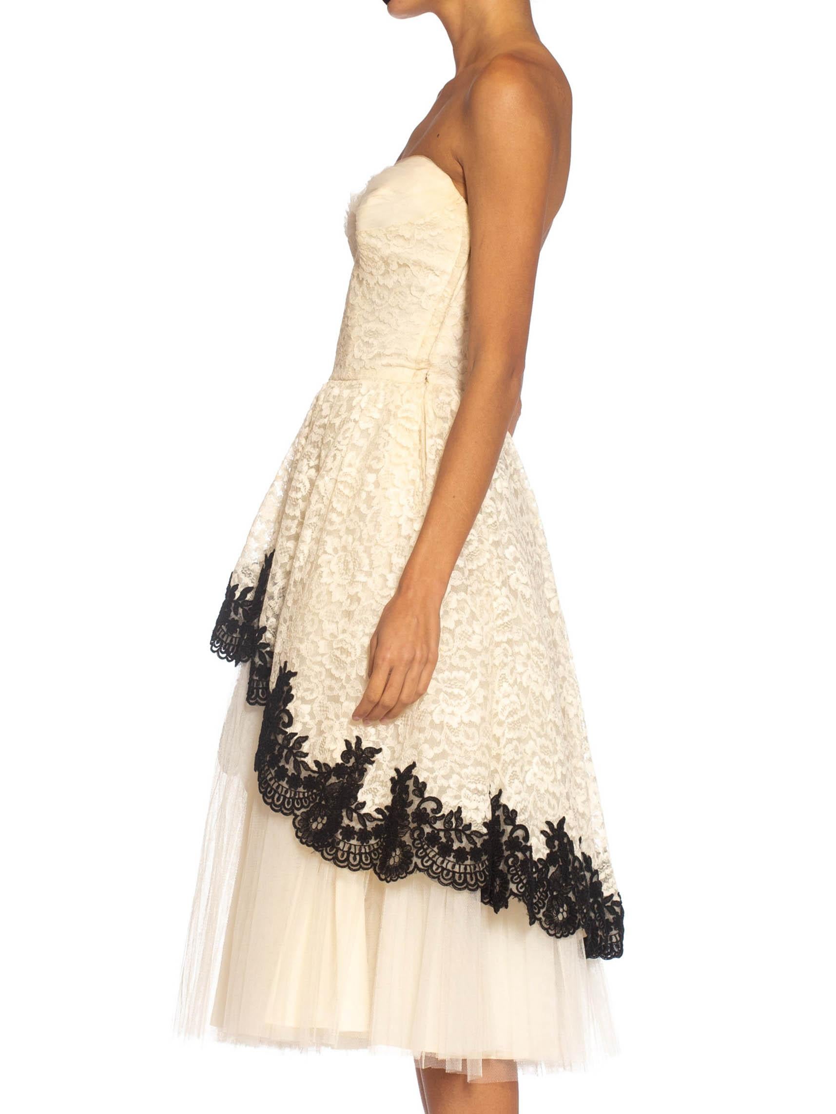 1950S Vestido de cóctel sin tirantes de tul de encaje negro y crema en venta 6