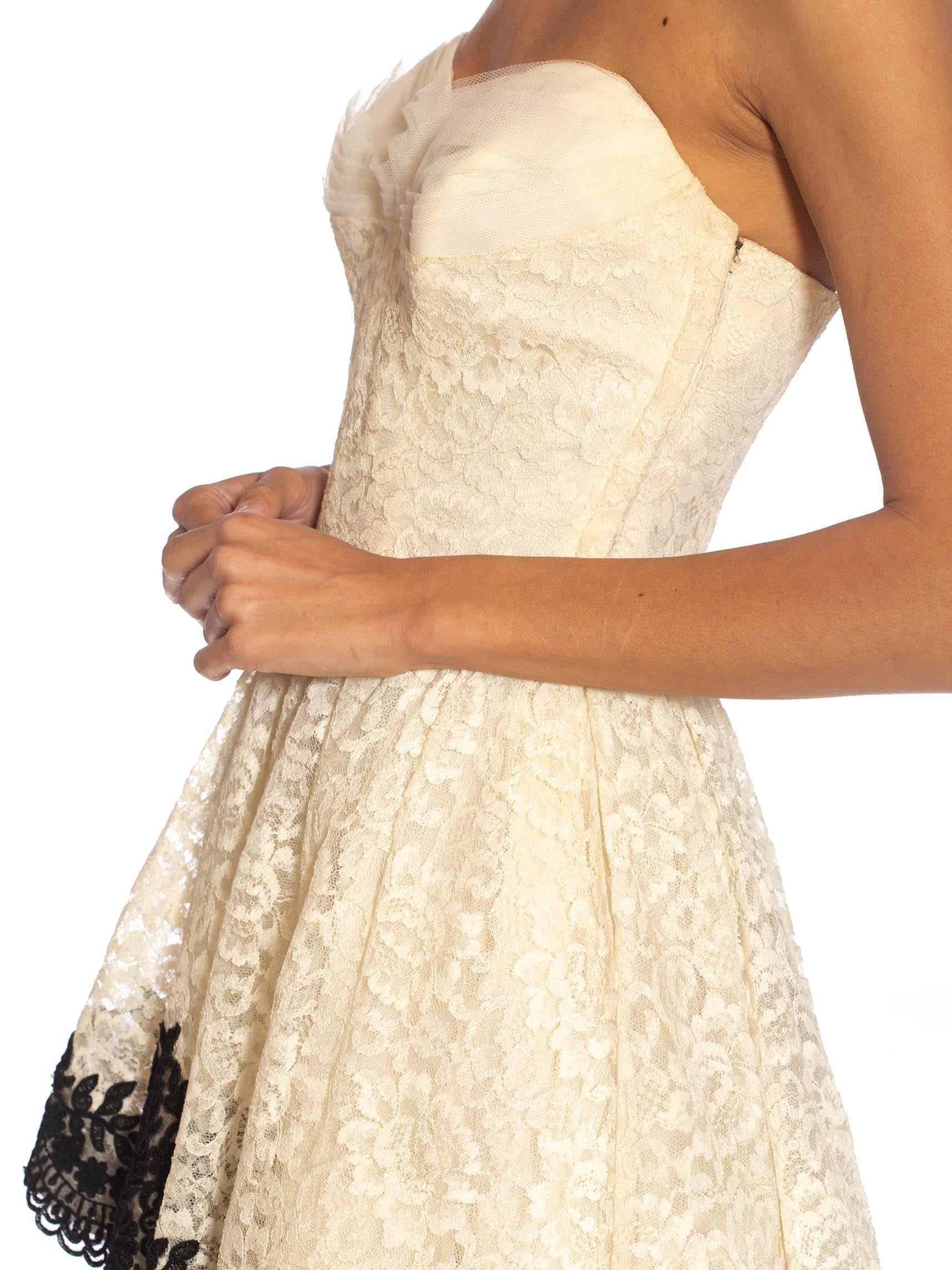 1950S Vestido de cóctel sin tirantes de tul de encaje negro y crema Blanco en venta