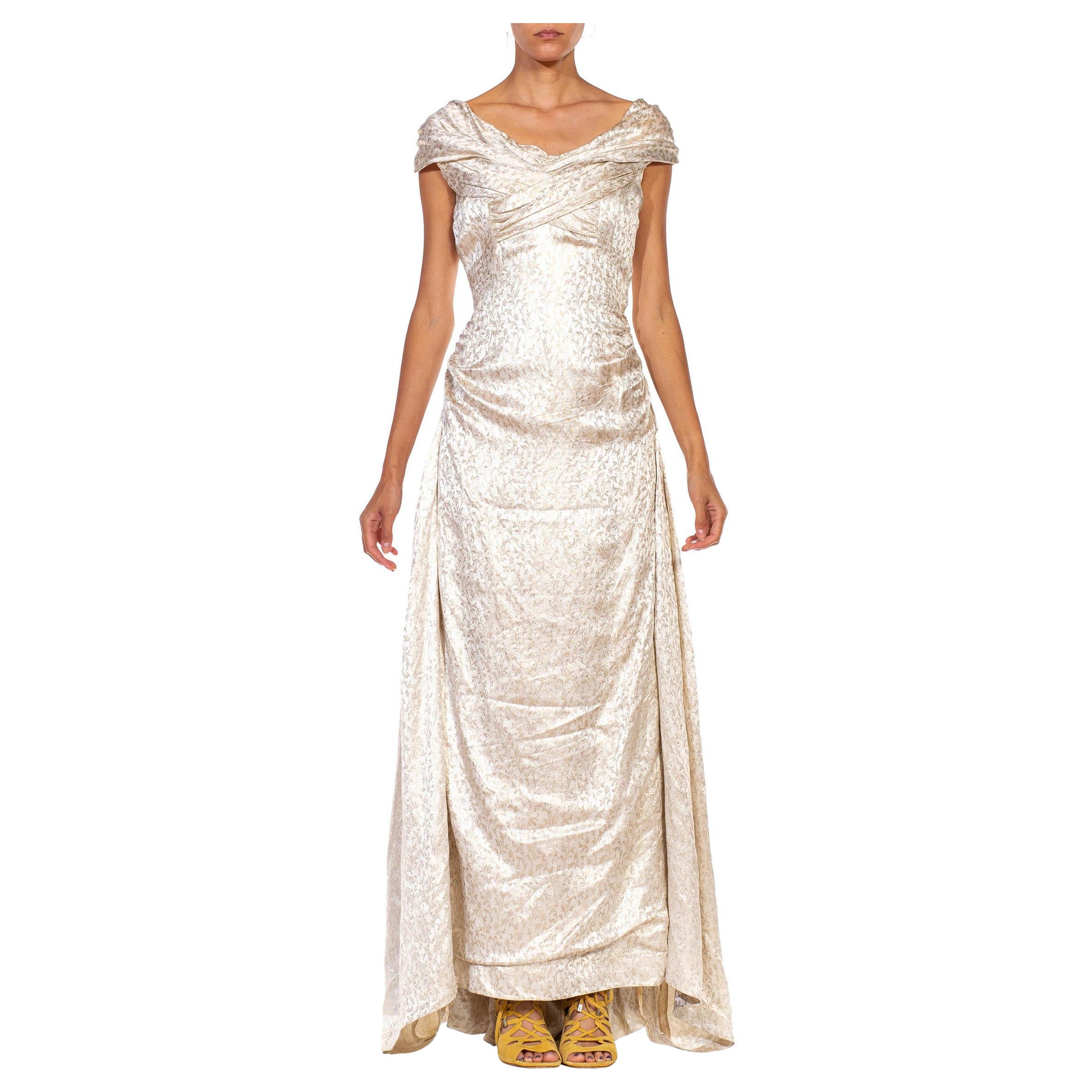 1950er Creme Champagner Seidenjacquard Crisscross Miederkleid