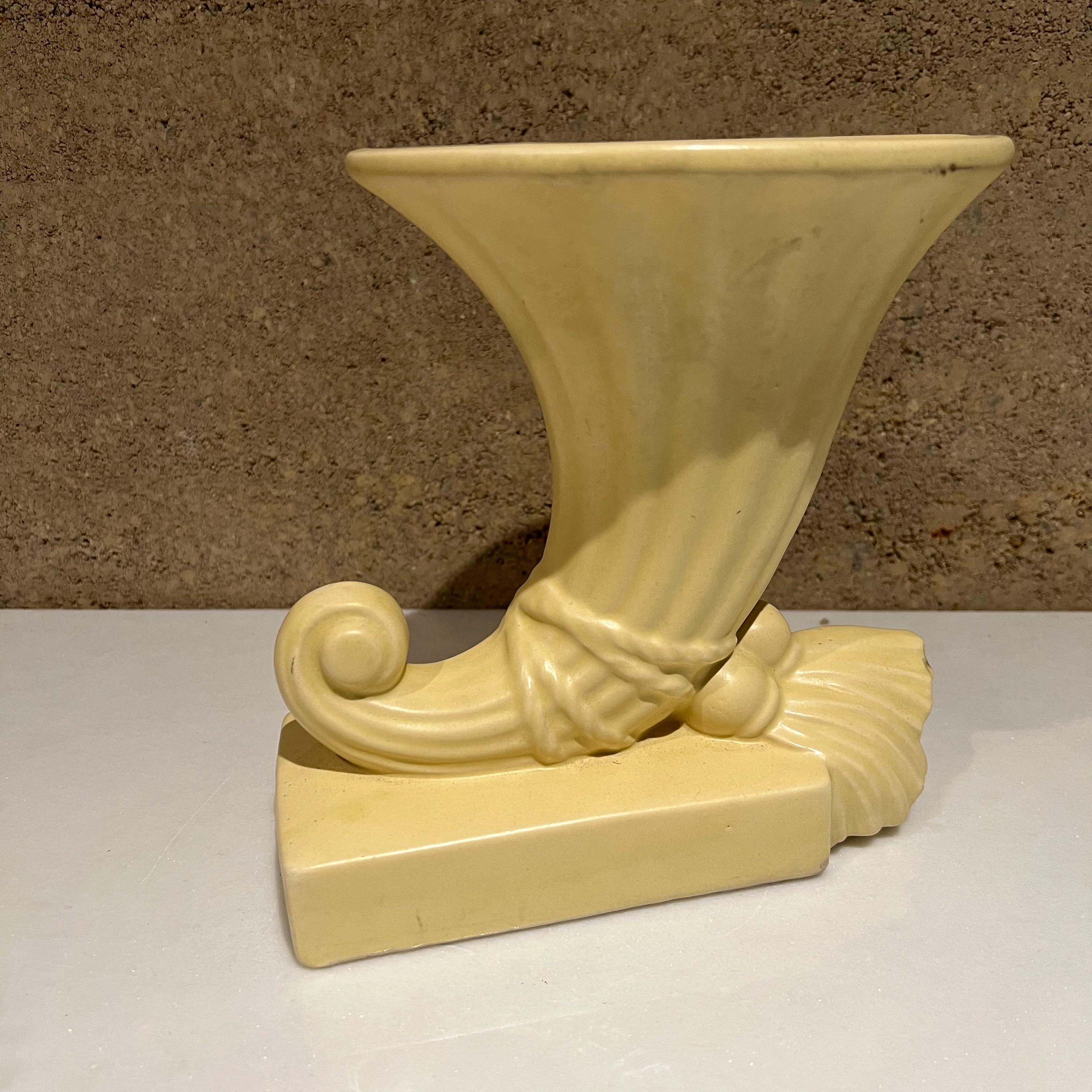 American 1950s, Creamy Tasseled Trumpet Horn of Plenty Decorative Ceramic Art Deco
