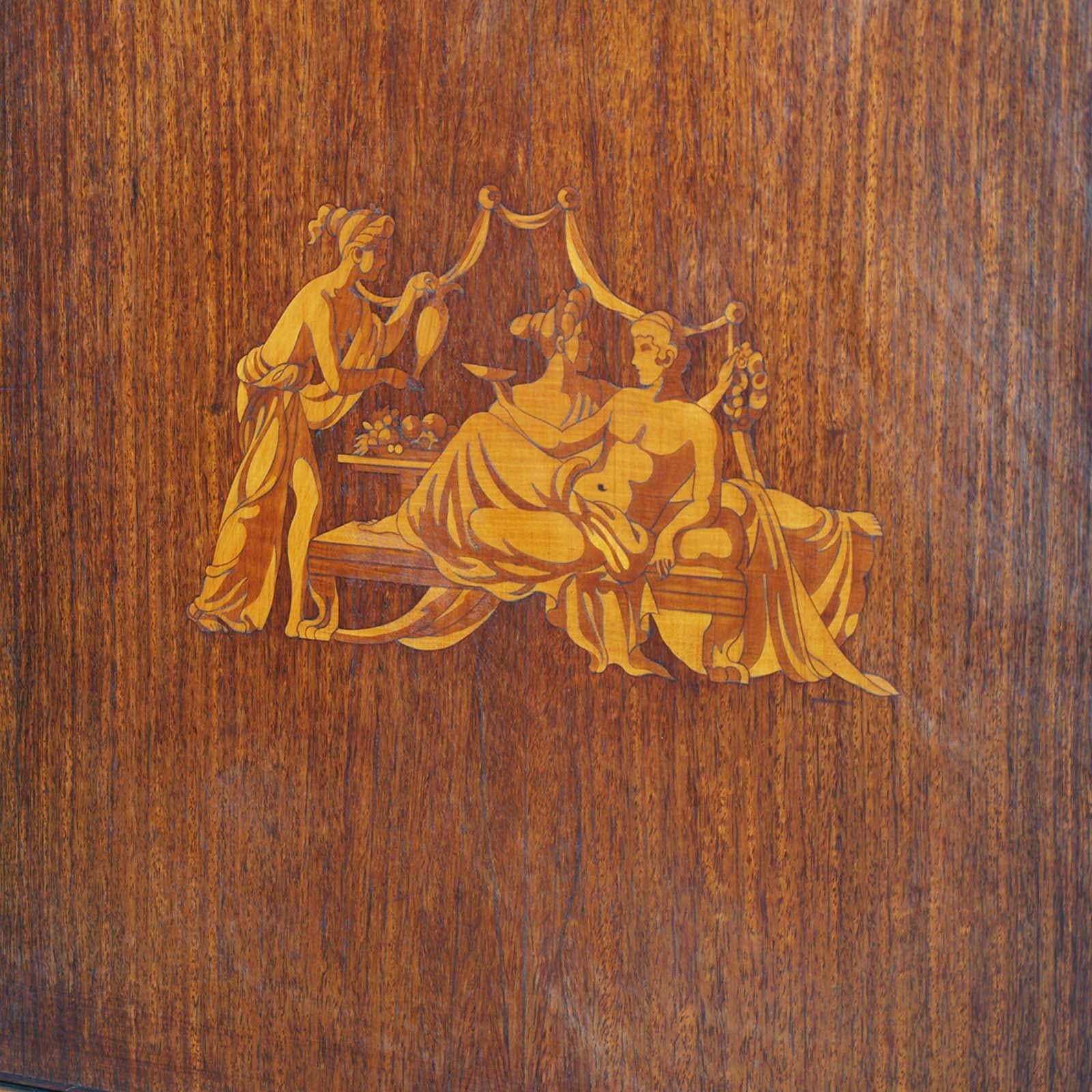 1940s Credenza Paolo Buffa attributed, in Walnut, Mobili Cantù with Maple Inlaid 3
