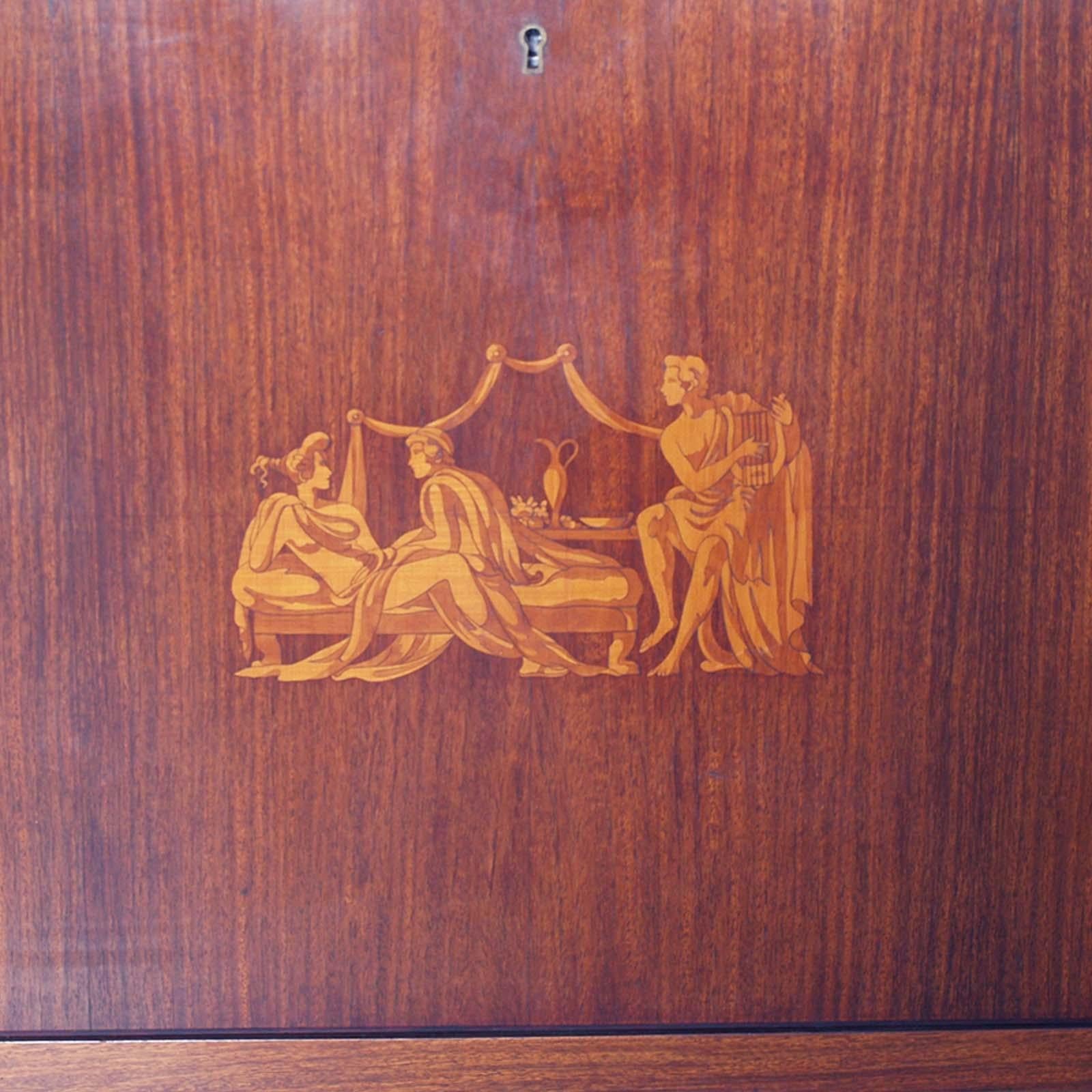 1940s Credenza Paolo Buffa attributed, in Walnut, Mobili Cantù with Maple Inlaid 4