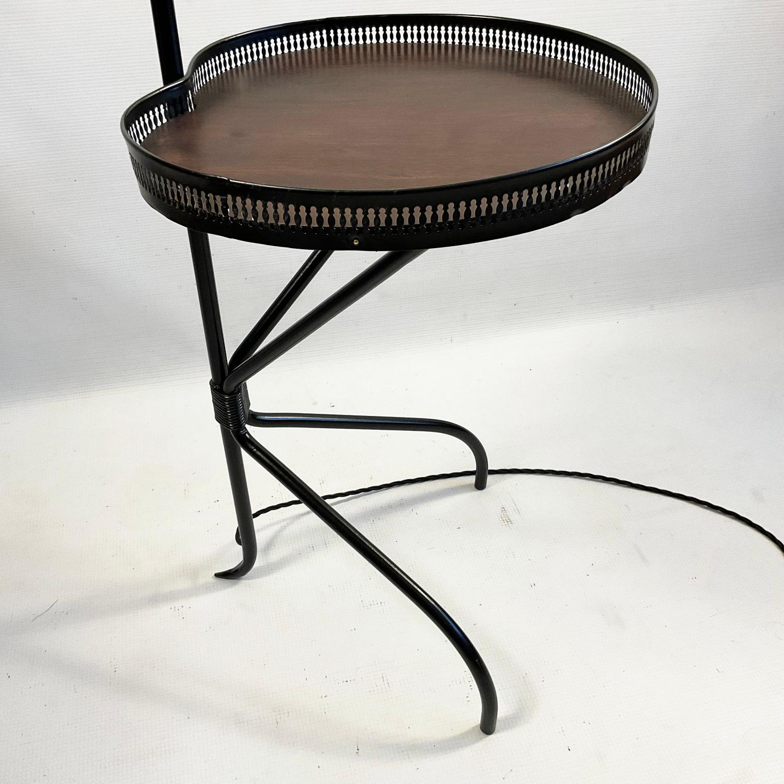 1950s Crémaillère Floor Lamp with Side Table Attributed to Jacques Adnet France For Sale 3
