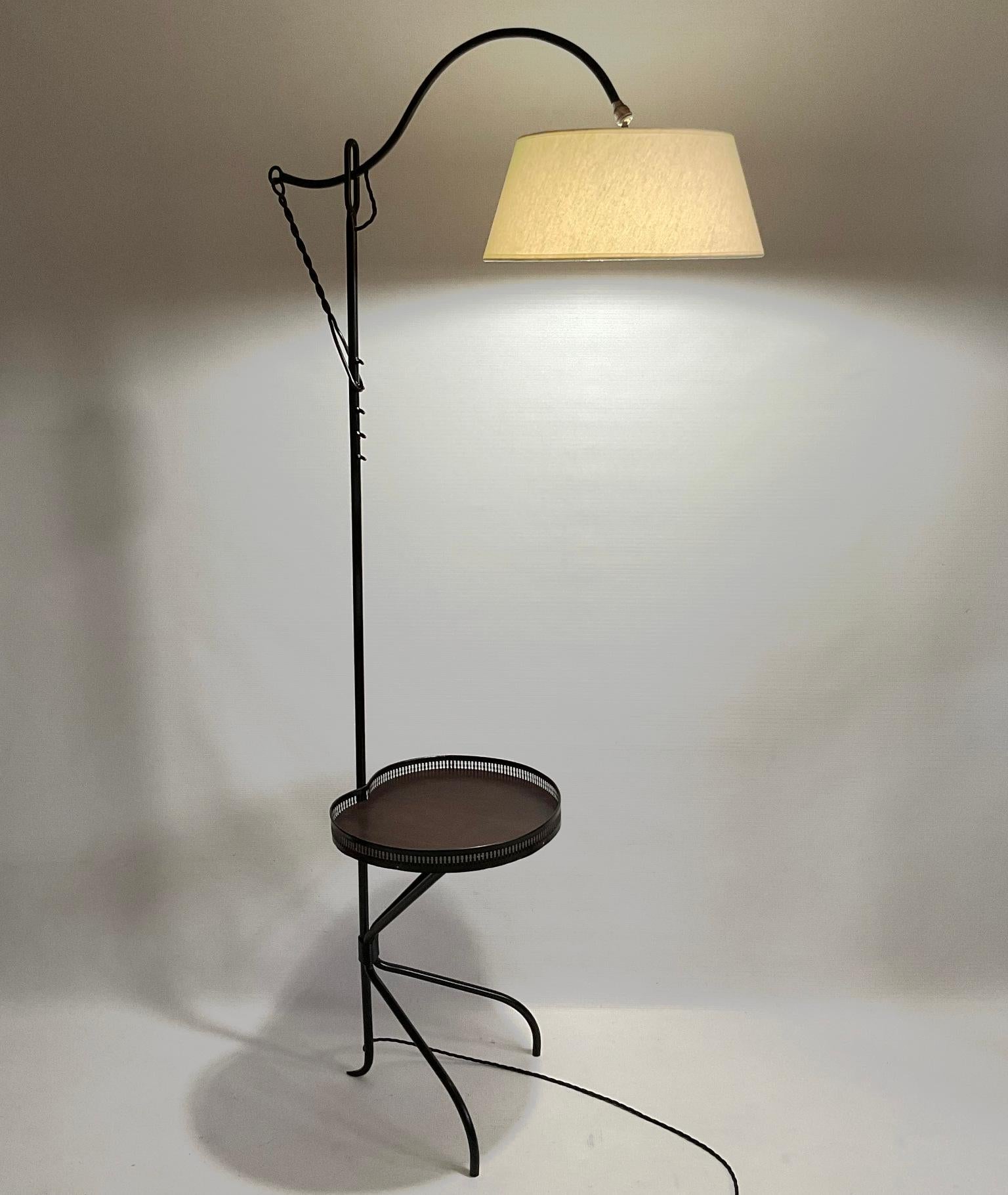 Mid-Century Modern 1950s Crémaillère Floor Lamp with Side Table Attributed to Jacques Adnet France For Sale