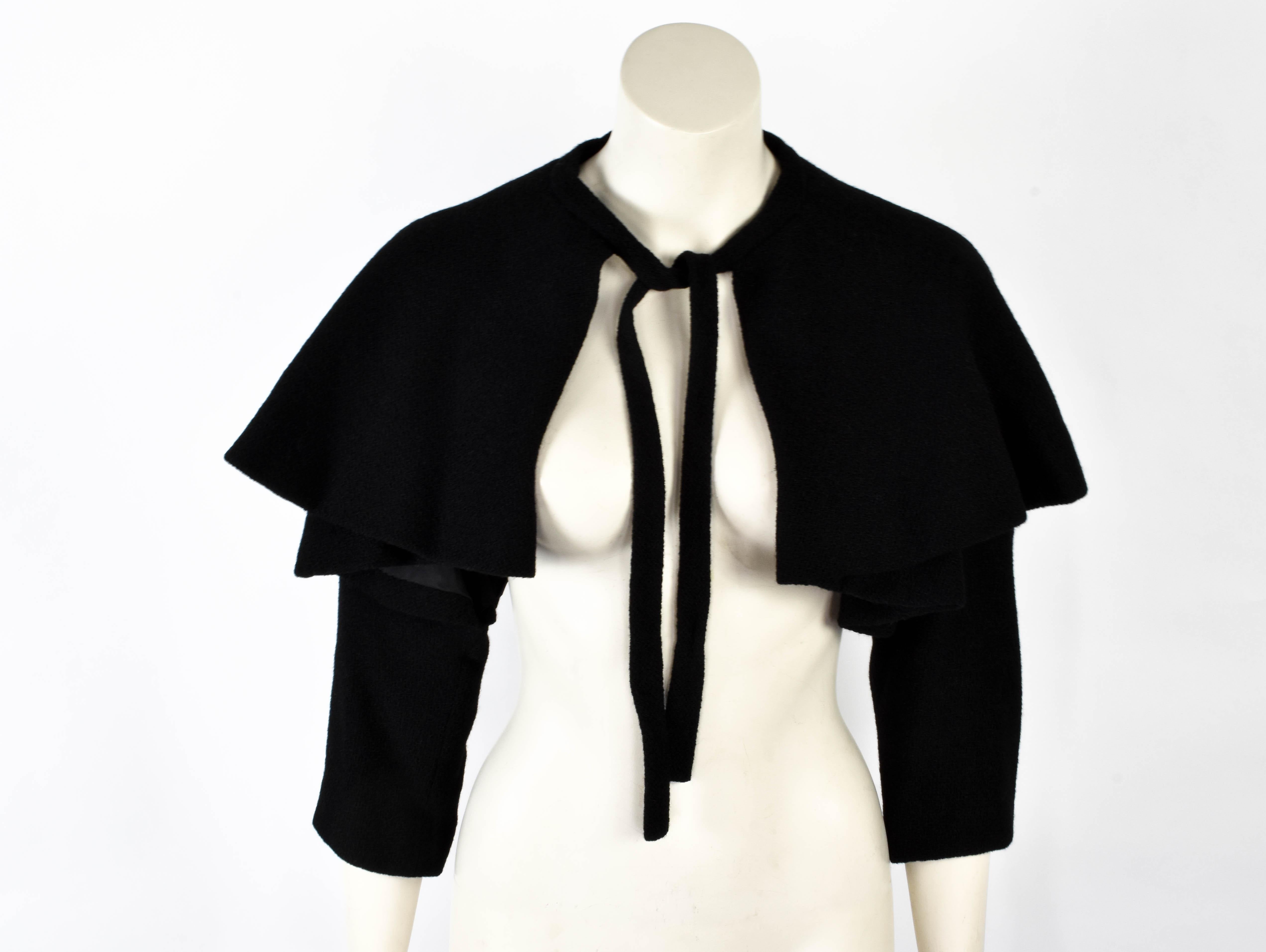 1950s Cristóbal Balenciaga Haute Couture Black Cape with Sleeves, Numbered 62289 In Excellent Condition In Amsterdam, NL