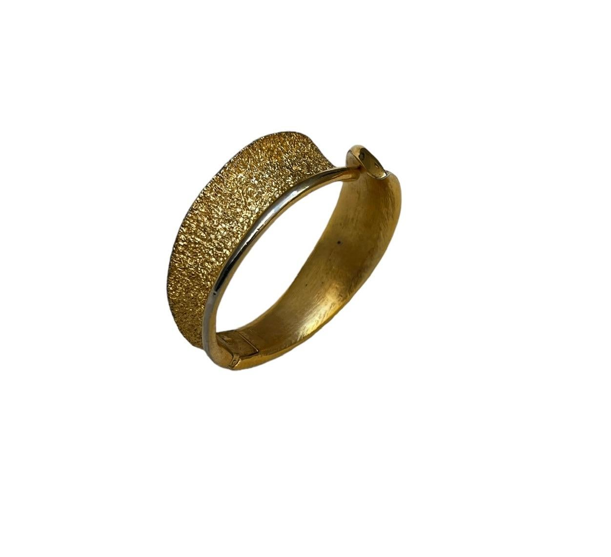 Crown Trifari Gold Clamper Bracelet, Circa 1950s In Good Condition For Sale In Brooklyn, NY