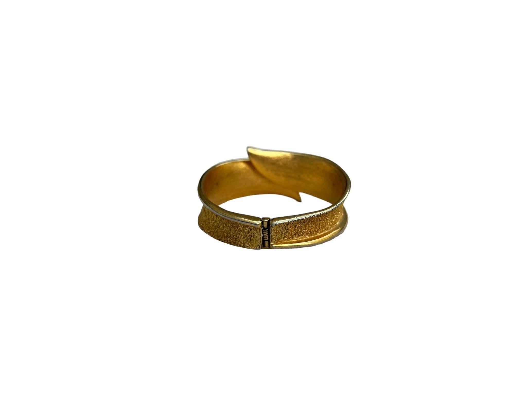 Crown Trifari Gold Clamper Bracelet, Circa 1950s For Sale 1