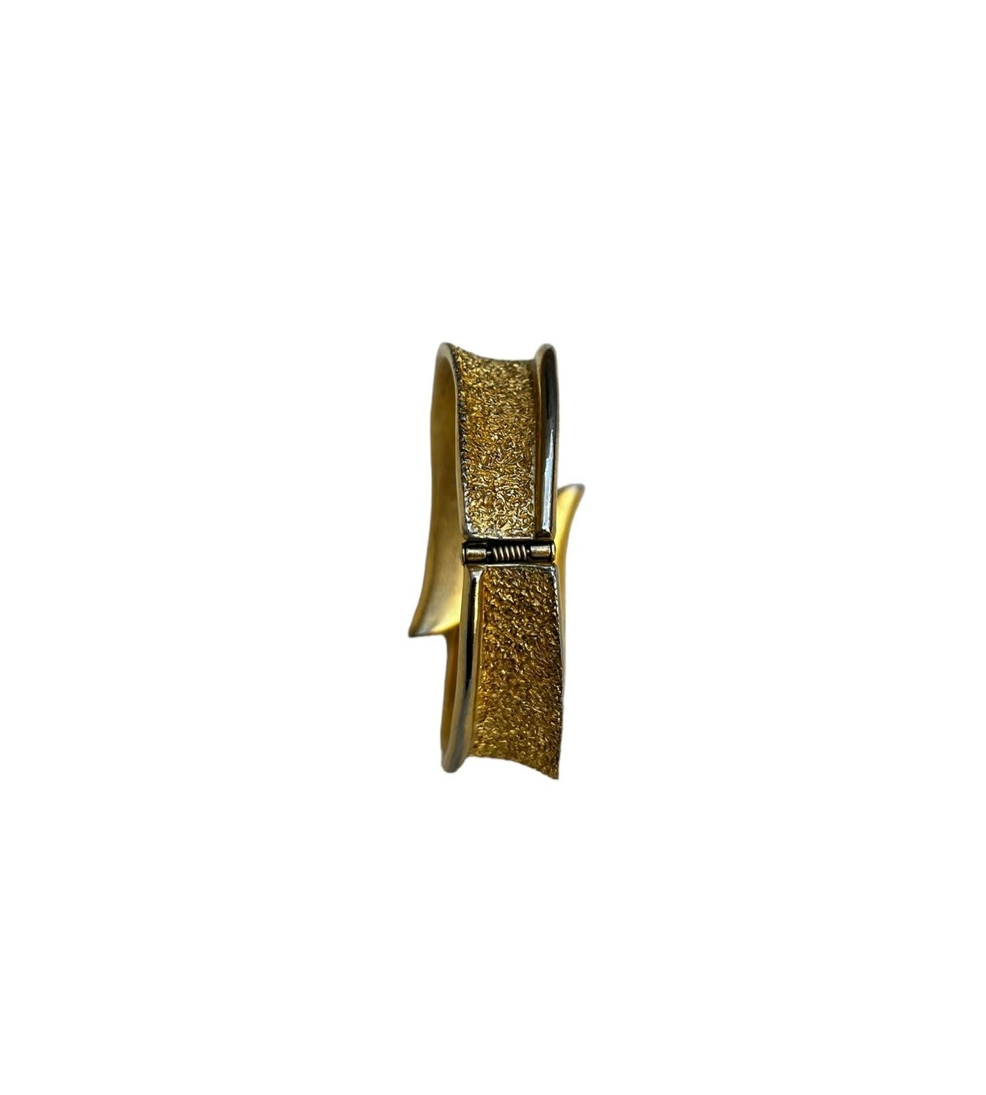 Bracelet en or de Trifari, circa 1950 en vente 3