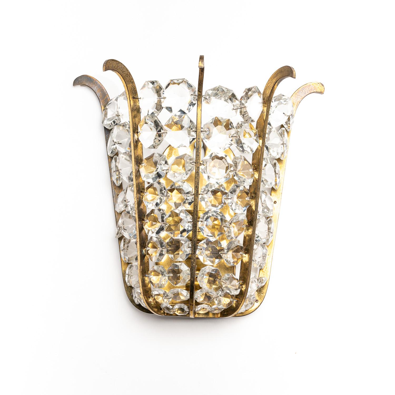 1950's Crystal Glass and Brass Sconces by Bakalowits & Söhne For Sale 9