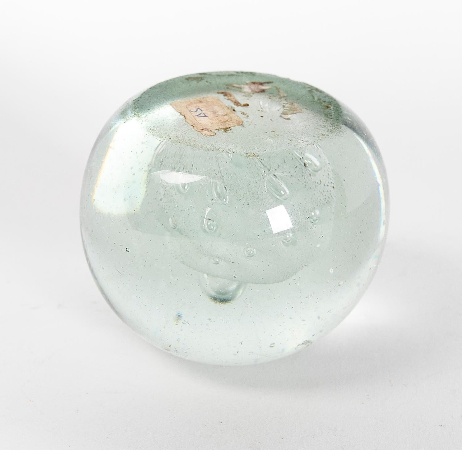 1950s Crystal Paperweight with Decoration Inside with Bubbles For Sale 2