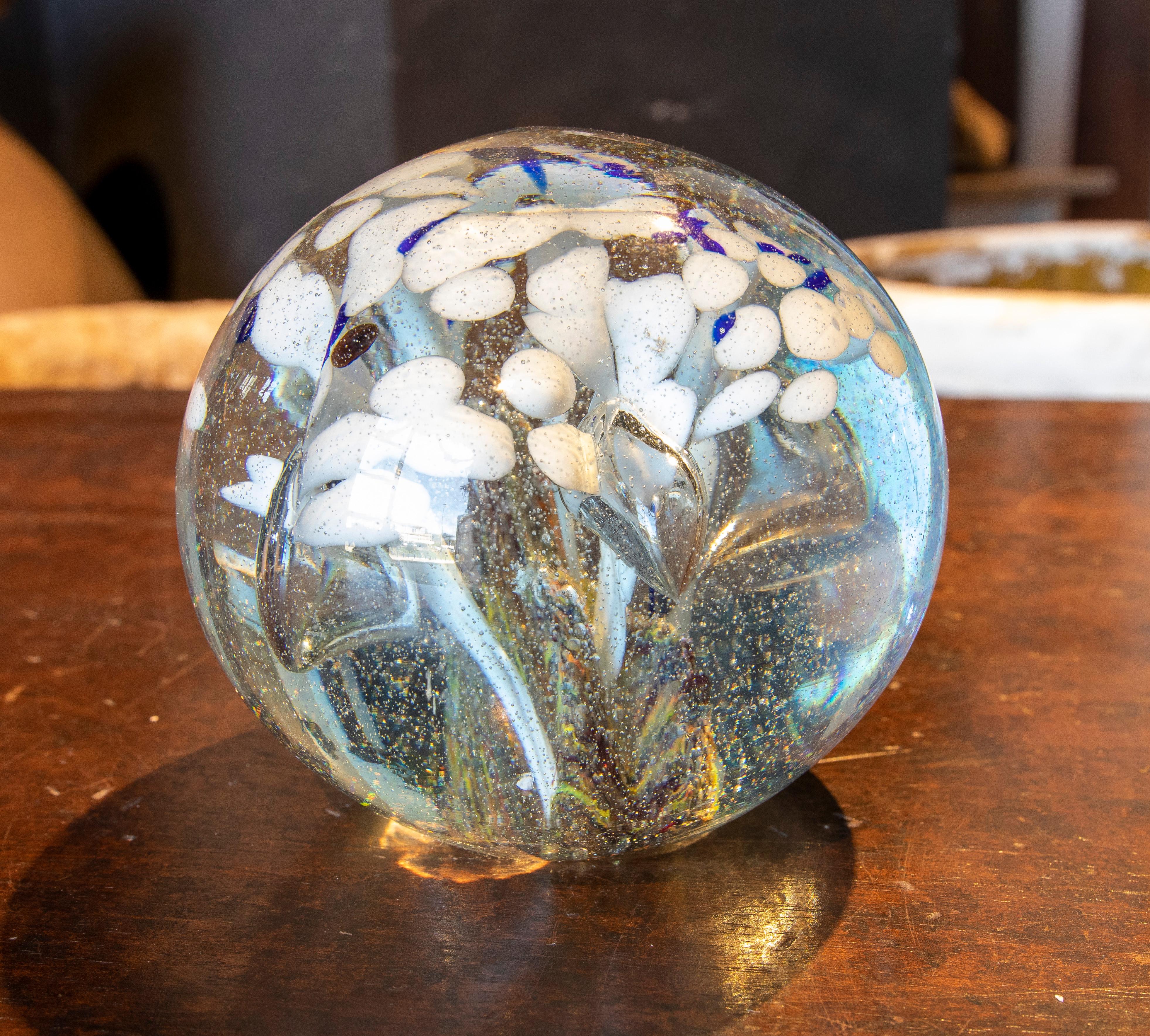 20th Century 1950s Crystal Paperweight with Flower Decoration  For Sale