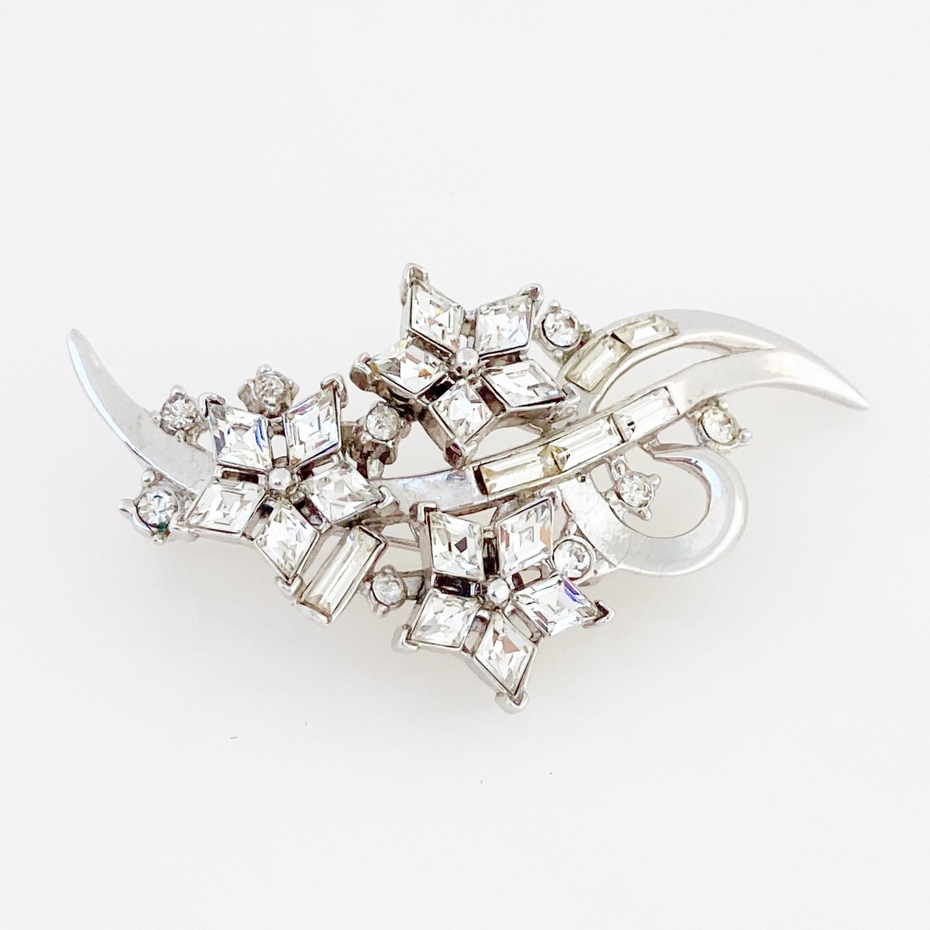 Modern 1950s Crystal Twinkle Series Floral Brooch By Alfred Philippe For Crown Trifari