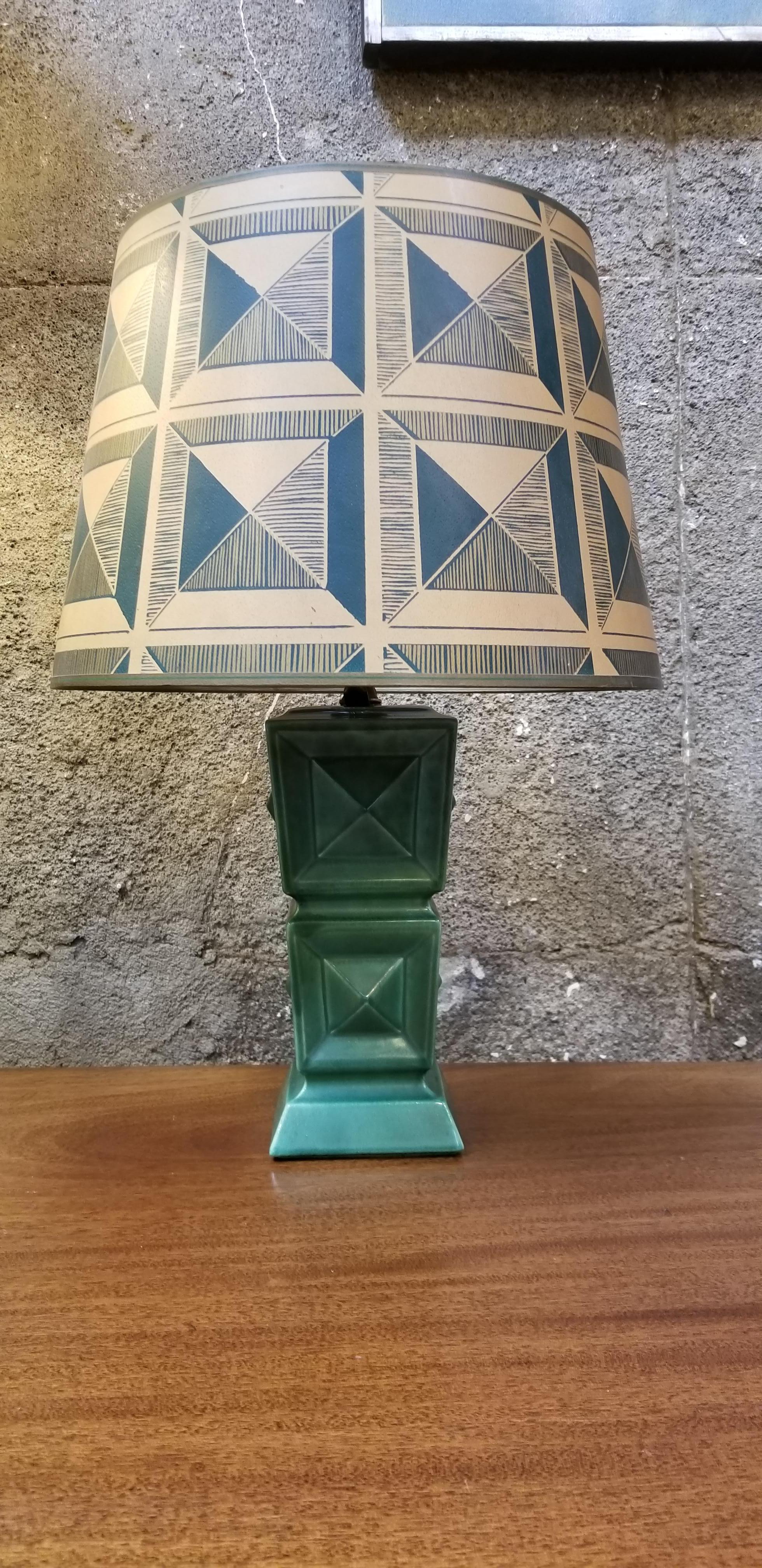 1950s Cubist Ceramic Table Lamp In Good Condition In Fulton, CA