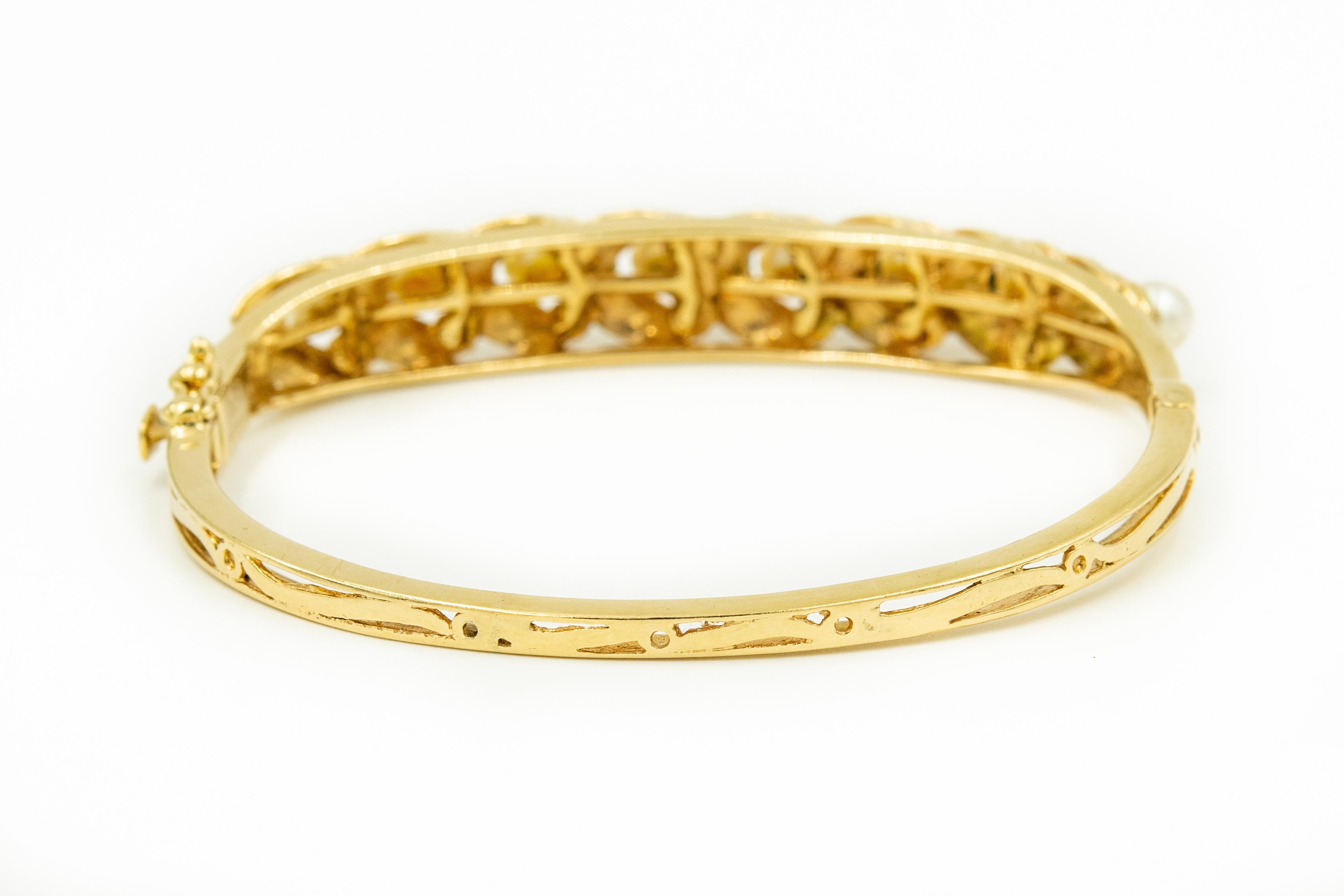 gold bangle with pearl
