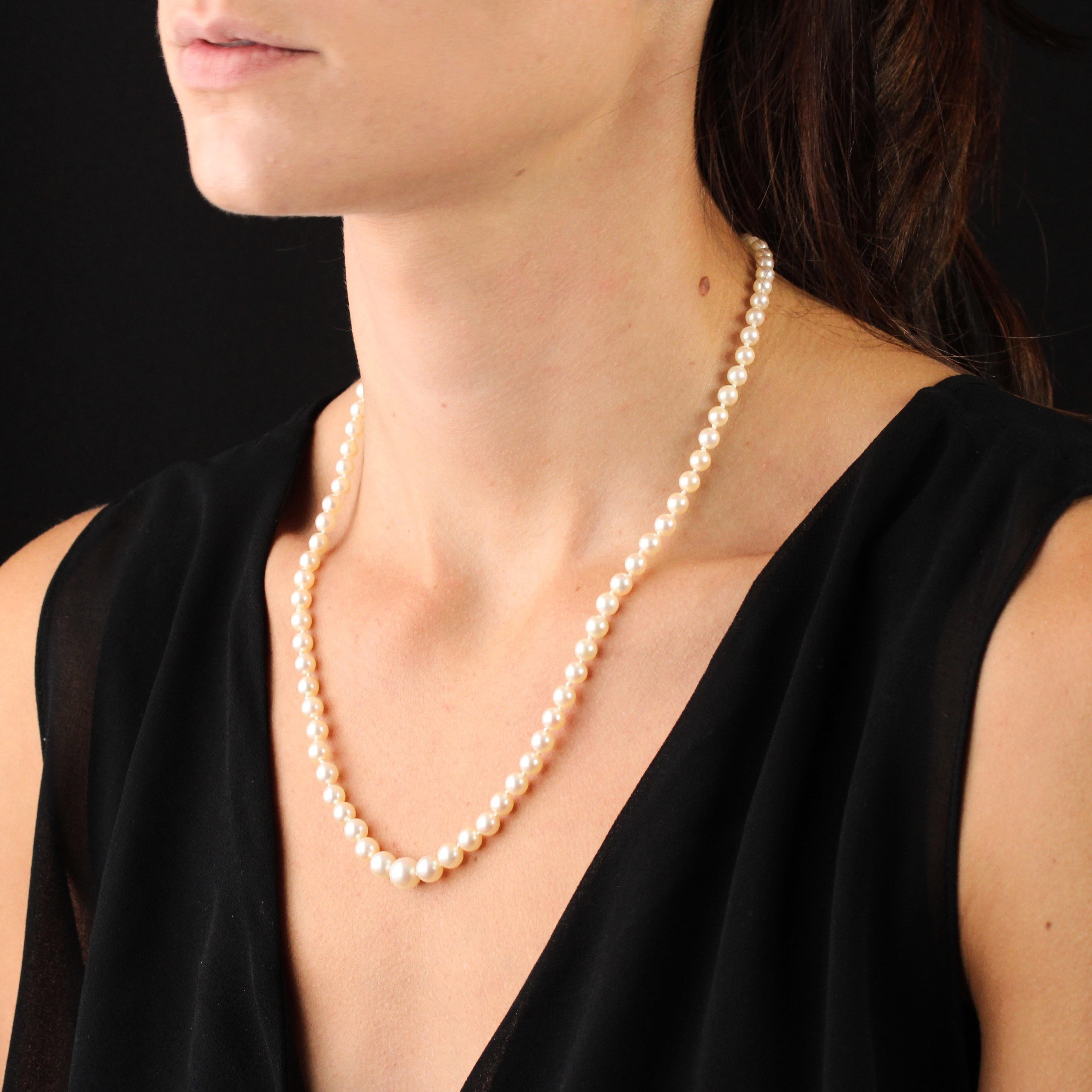1950s pearl necklace
